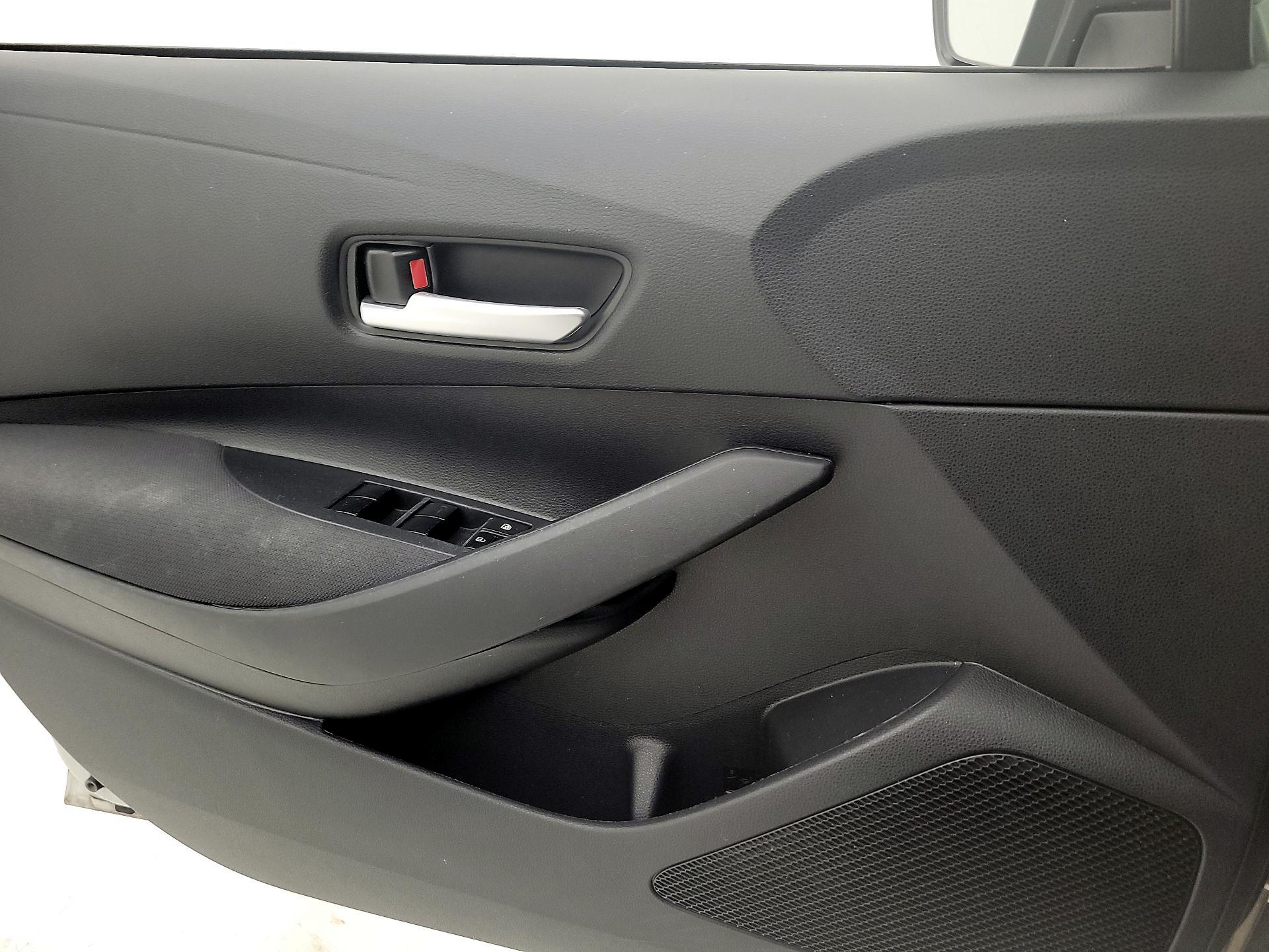 Thumbnail: 2021 Toyota Corolla - 12