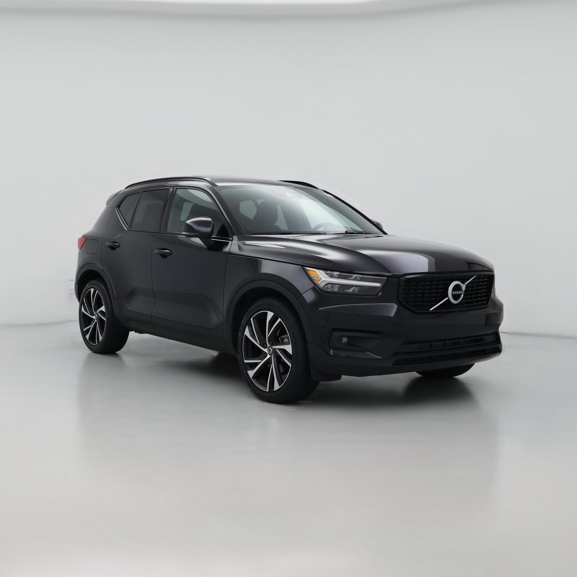 Thumbnail: 2022 Volvo XC40 - 1