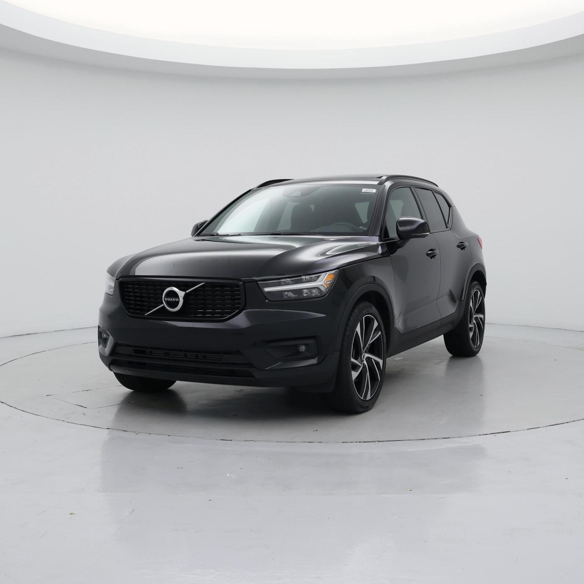 Thumbnail: 2022 Volvo XC40 - 4