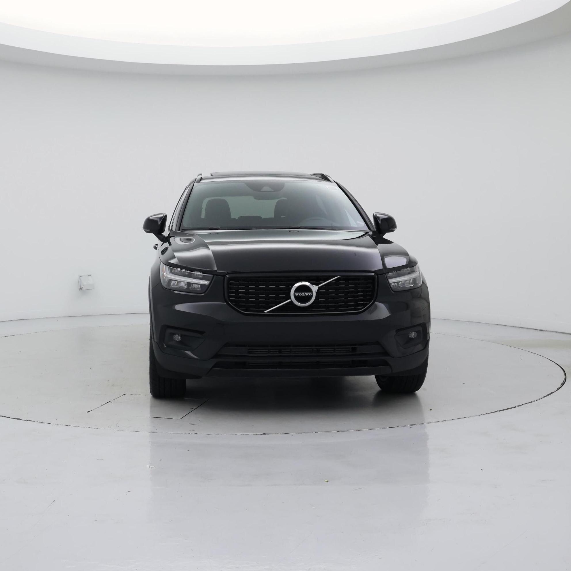 Thumbnail: 2022 Volvo XC40 - 5