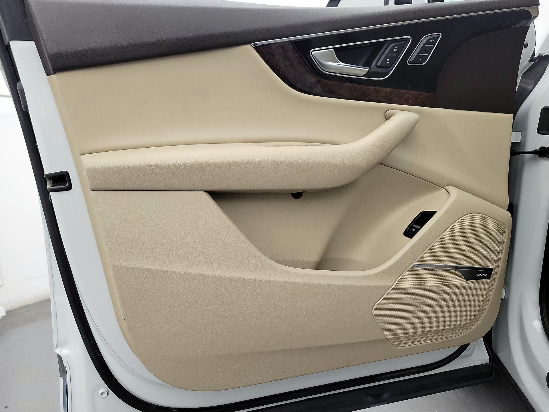 Thumbnail: 2018 Audi Q7 - 12