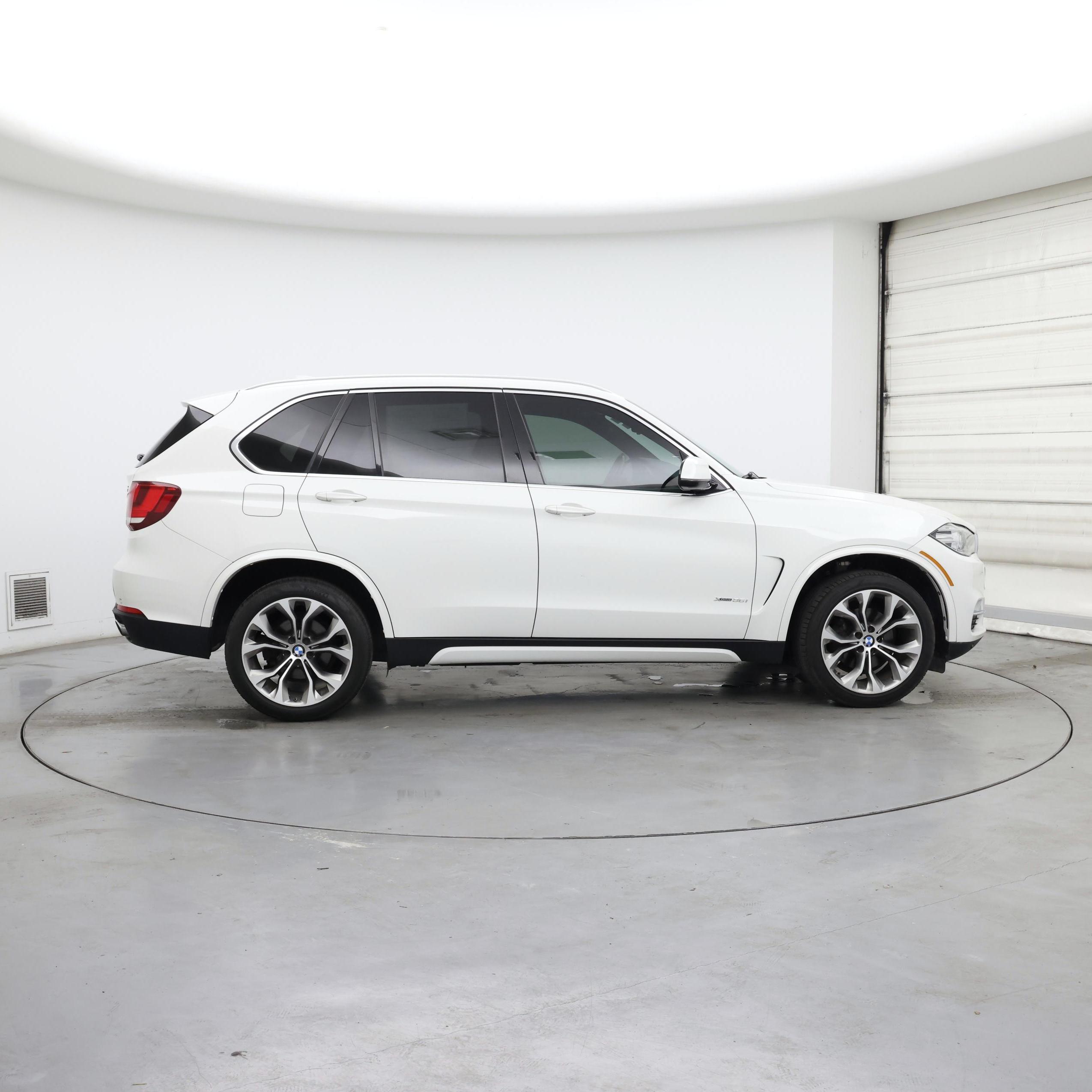 Thumbnail: 2017 BMW X5 - 7