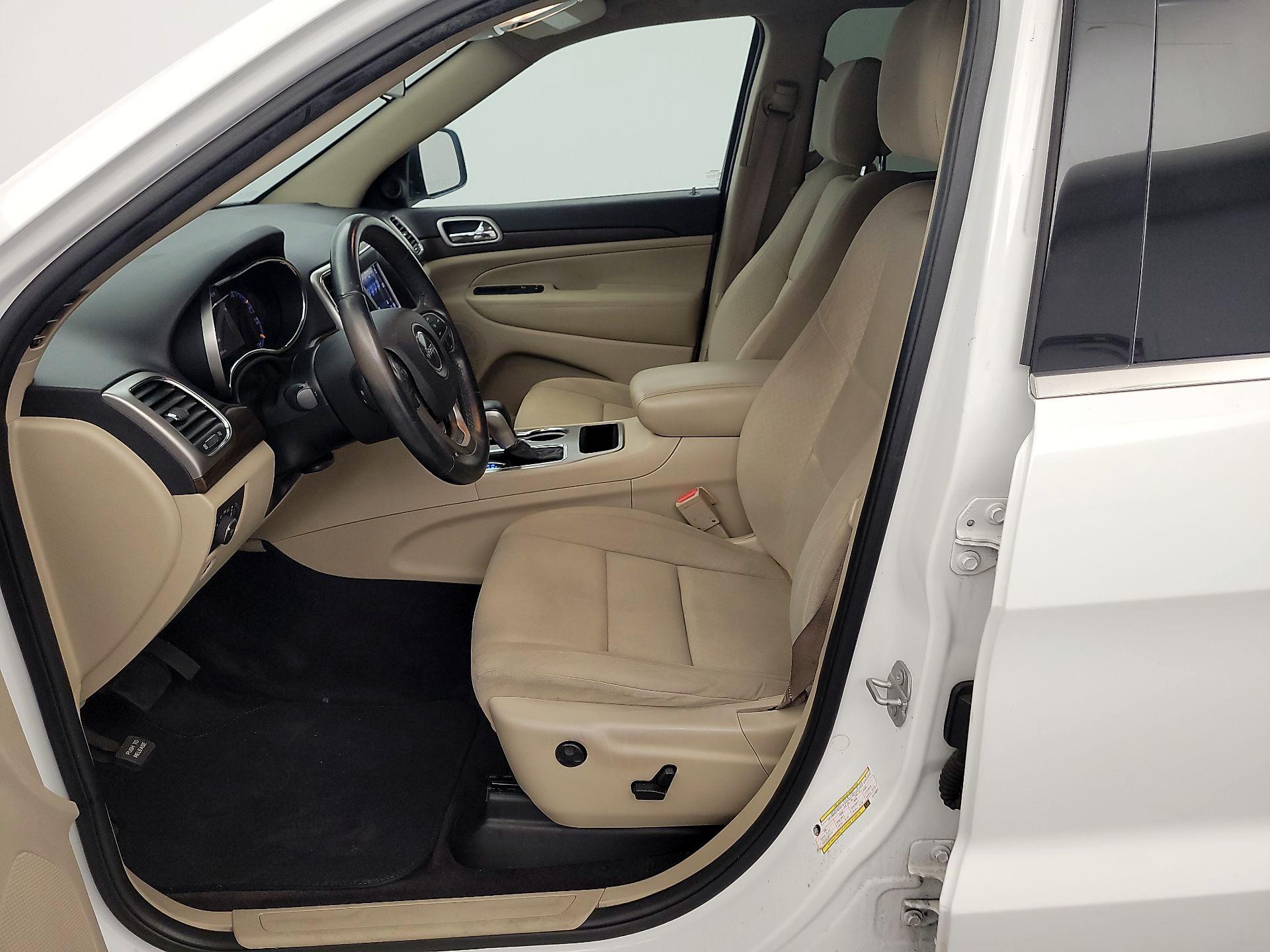 Thumbnail: 2018 Jeep Grand Cherokee - 11