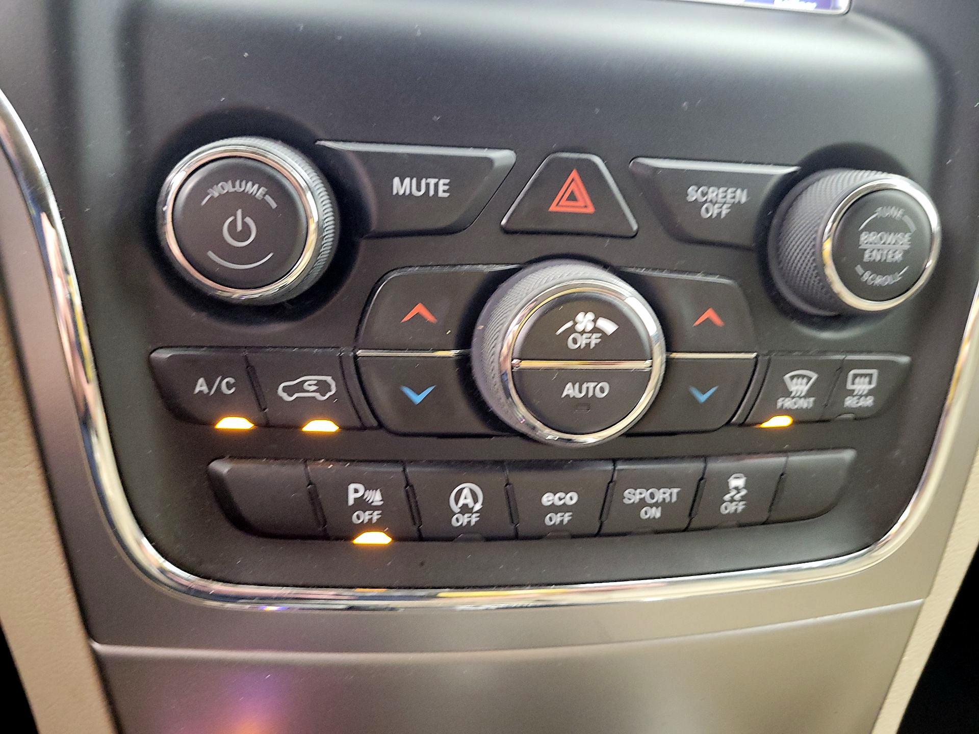 Thumbnail: 2018 Jeep Grand Cherokee - 14