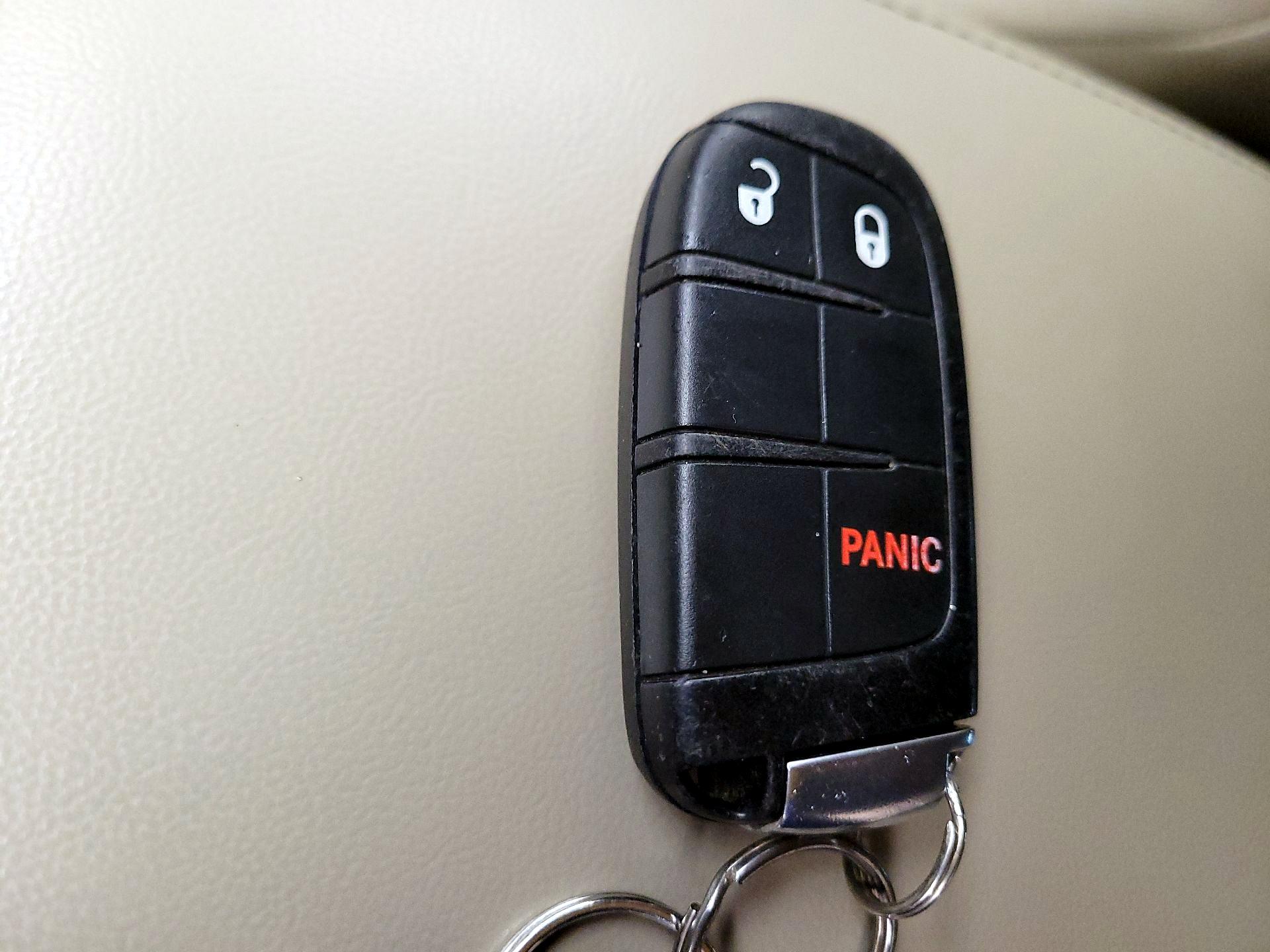 Thumbnail: 2018 Jeep Grand Cherokee - 18