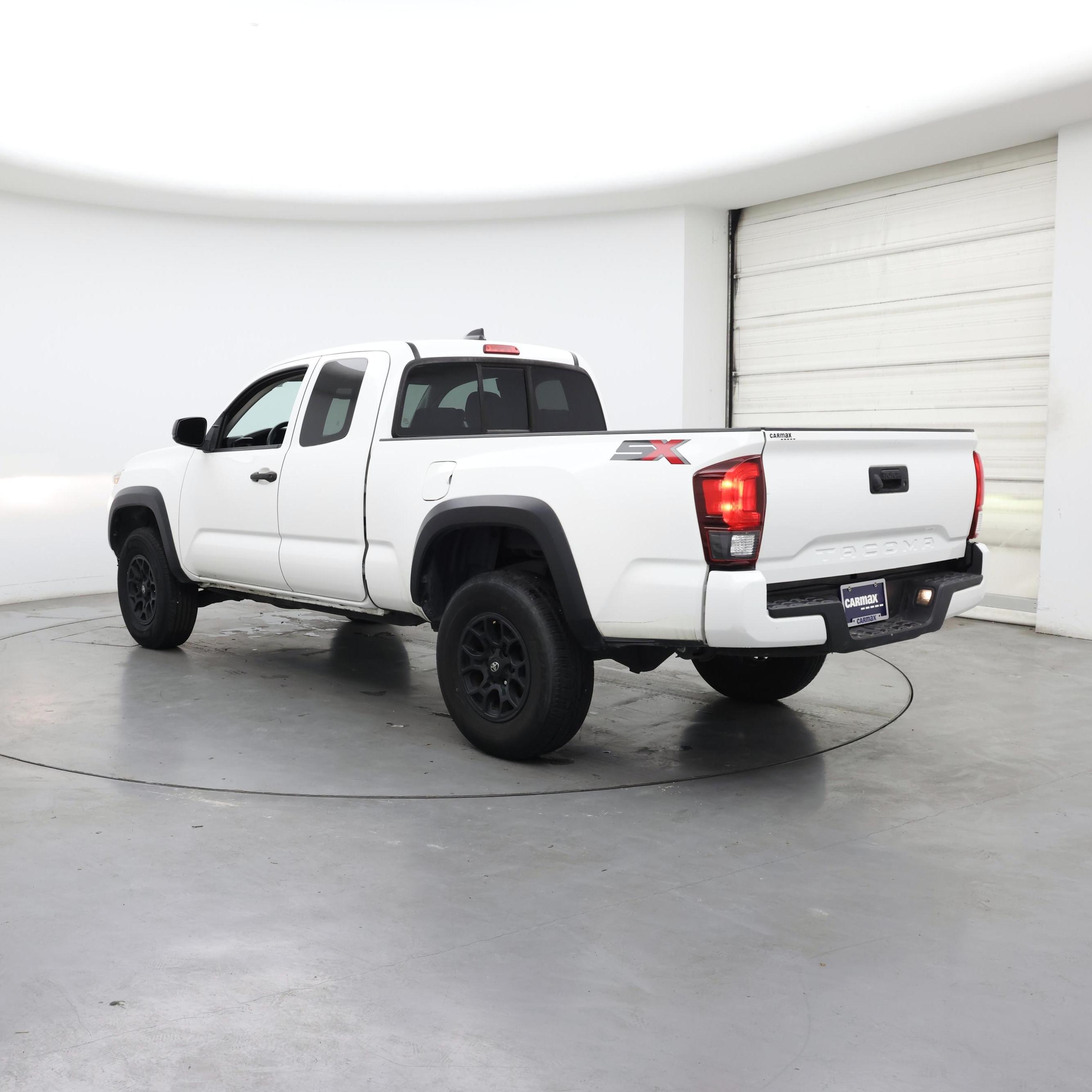 Thumbnail: 2020 Toyota Tacoma - 2