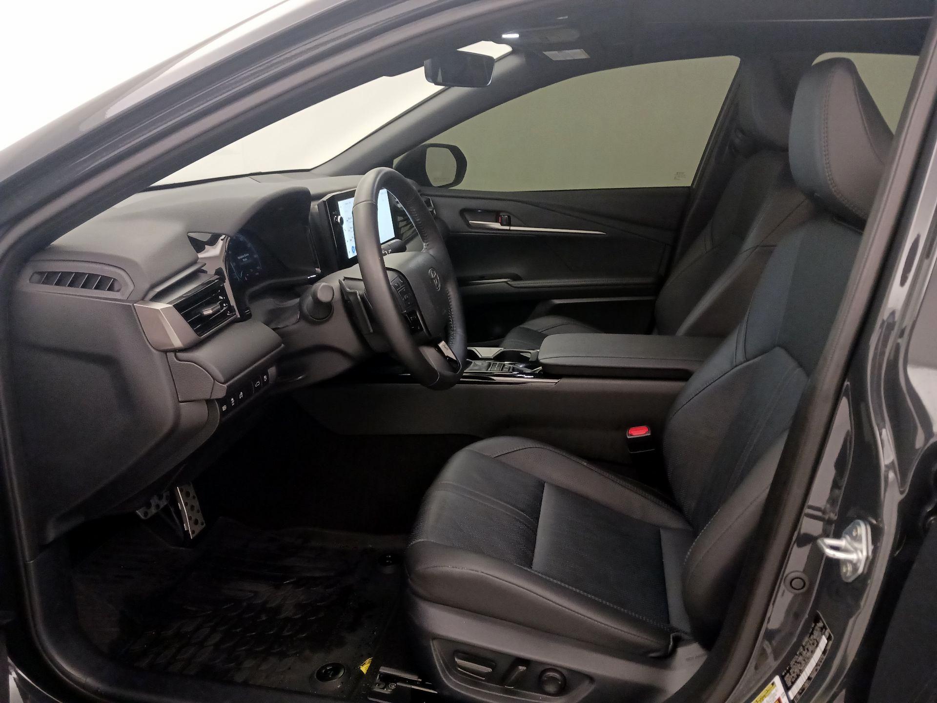 Thumbnail: 2025 Toyota Camry - 11