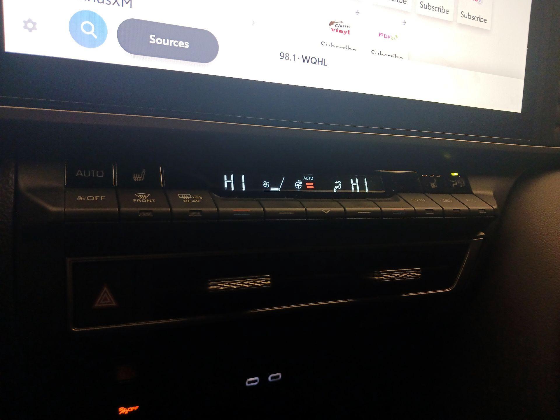 Thumbnail: 2025 Toyota Camry - 16