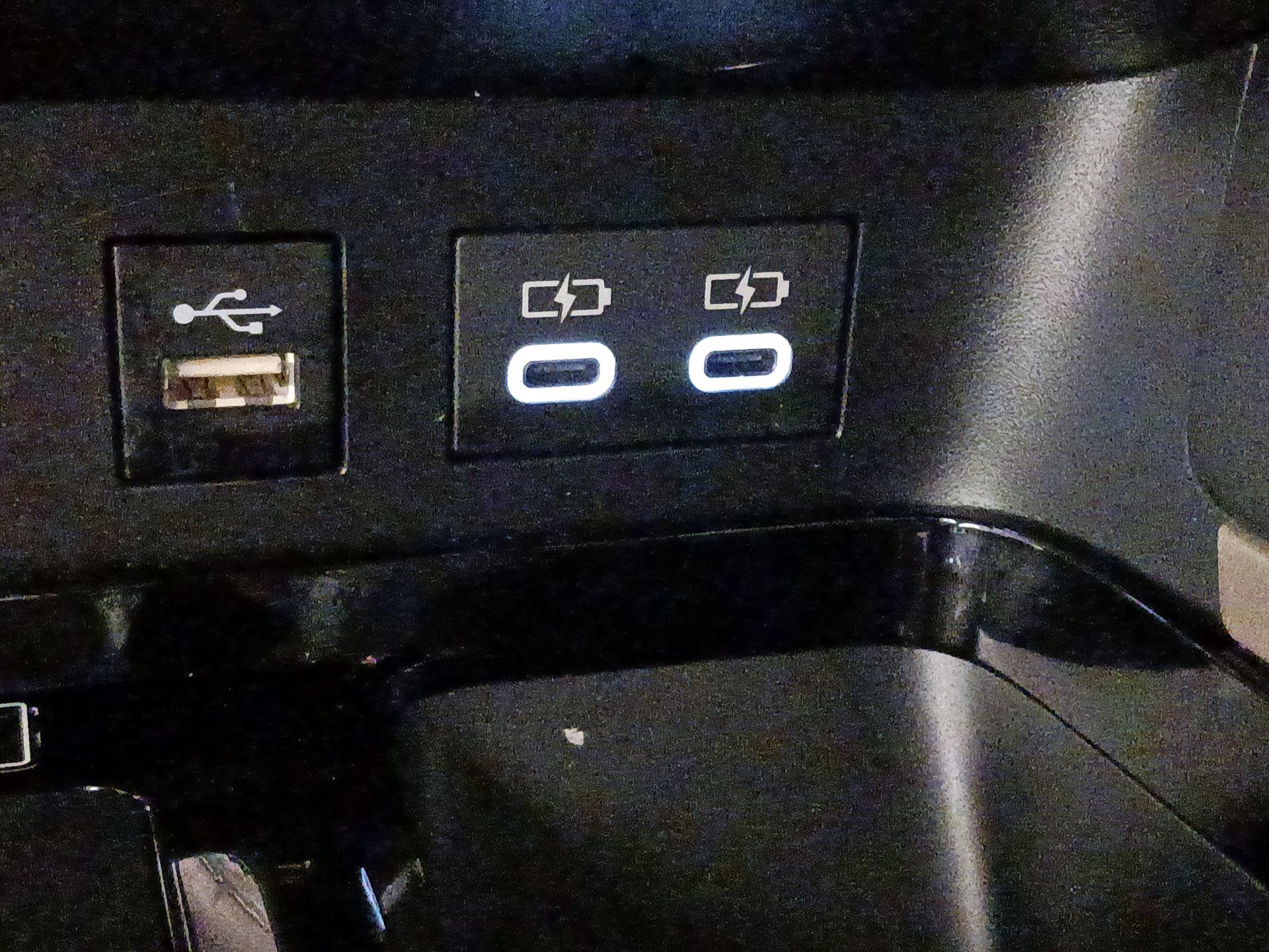 Thumbnail: 2025 Toyota Camry - 18