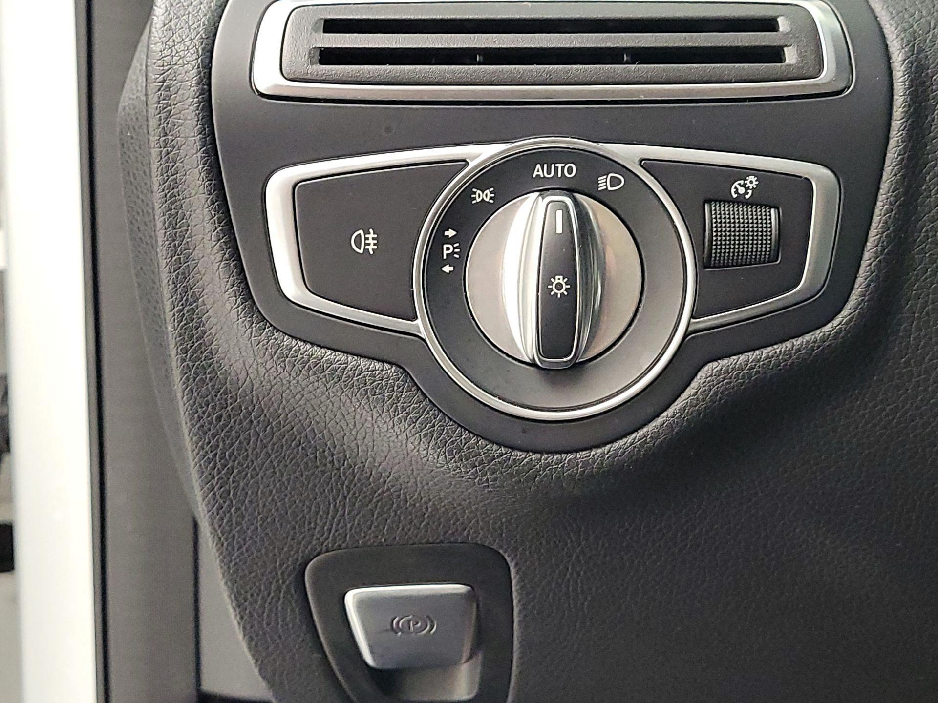 Thumbnail: 2017 Mercedes-Benz C-Class - 13