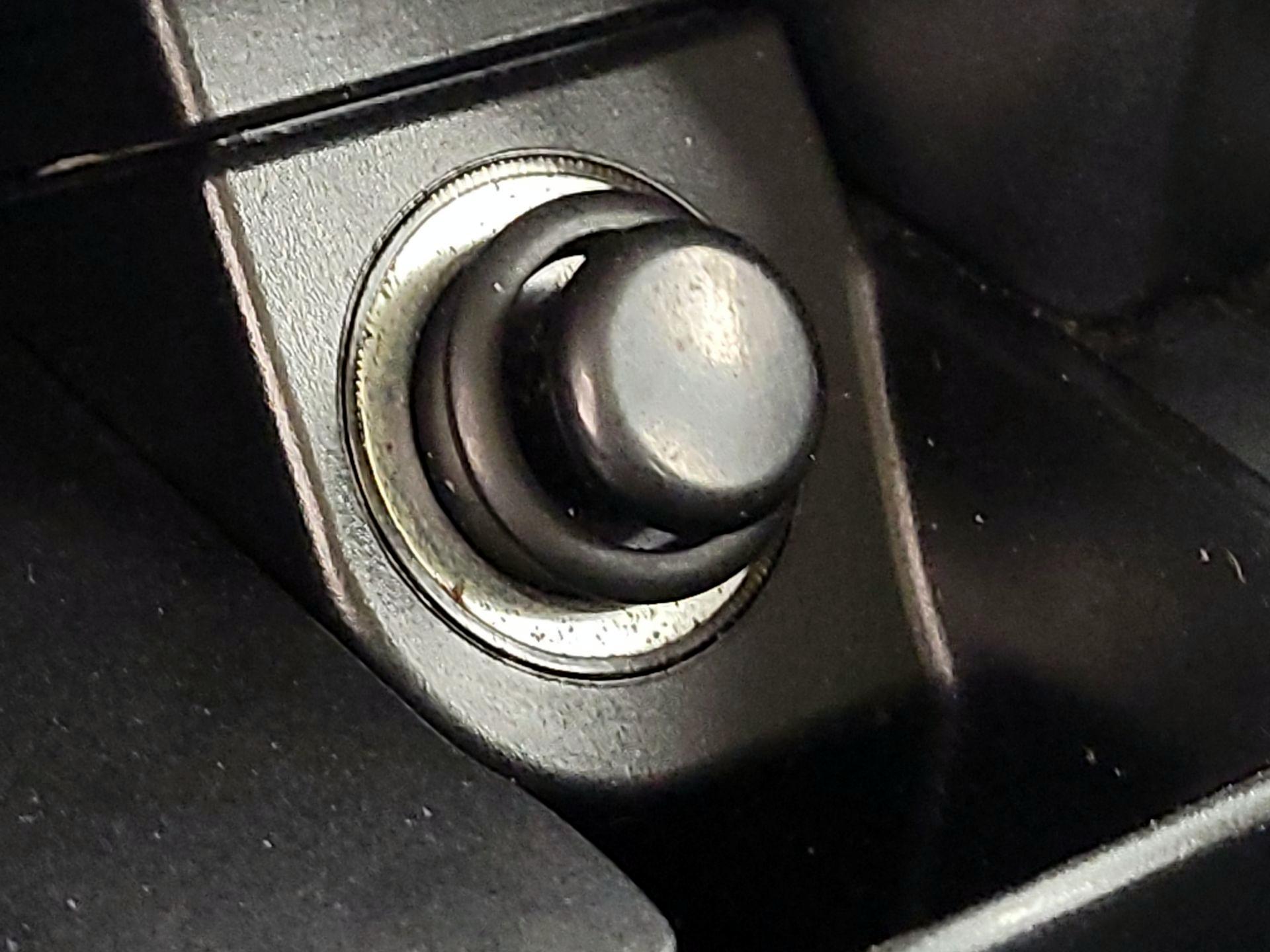 Thumbnail: 2017 Mercedes-Benz C-Class - 18