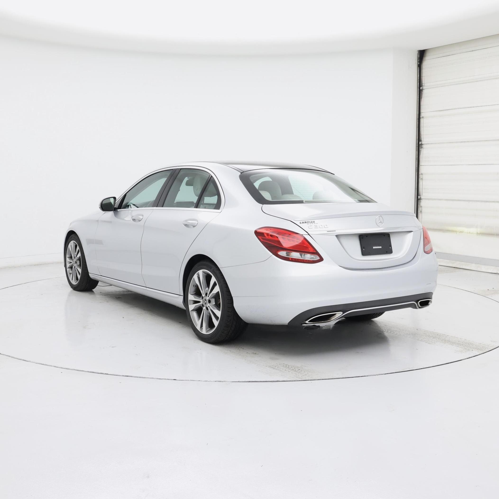 Thumbnail: 2017 Mercedes-Benz C-Class - 2