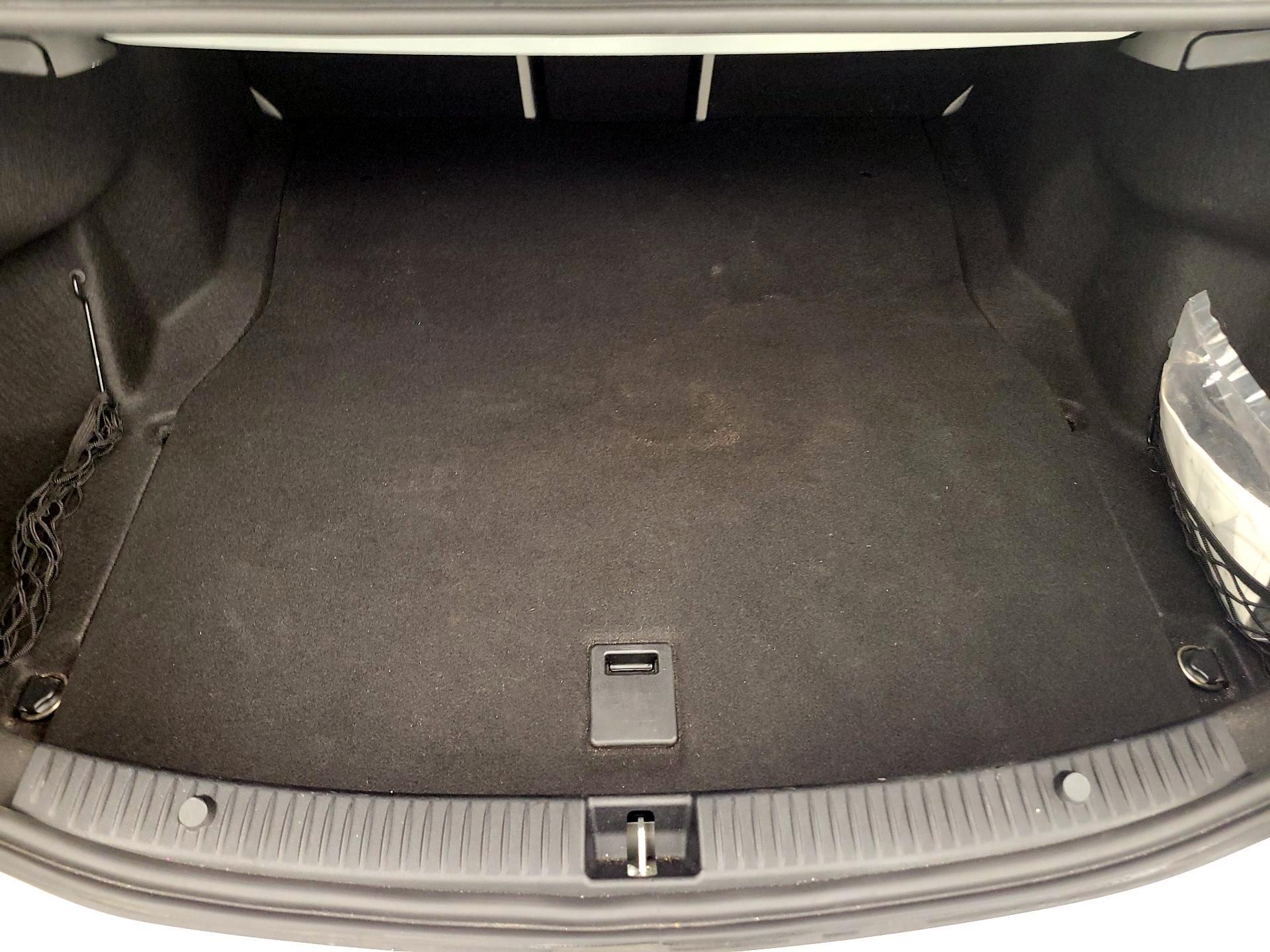 Thumbnail: 2017 Mercedes-Benz C-Class - 20