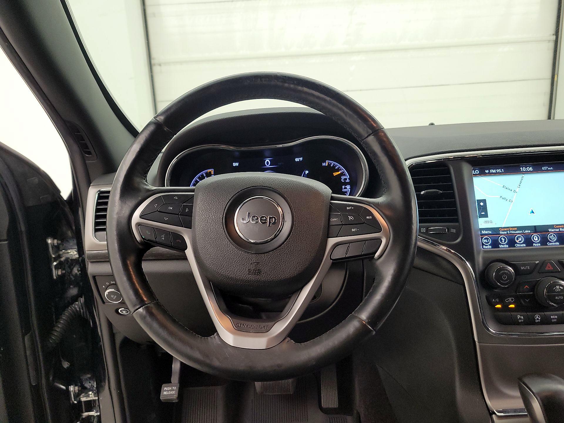 Thumbnail: 2018 Jeep Grand Cherokee - 10