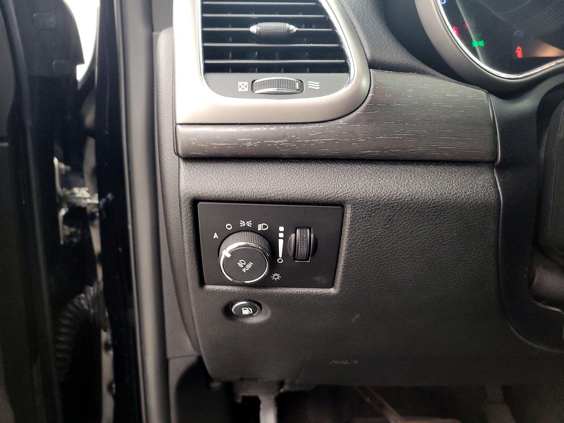 Thumbnail: 2018 Jeep Grand Cherokee - 13