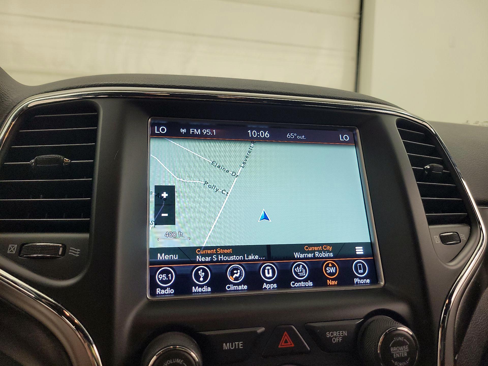 Thumbnail: 2018 Jeep Grand Cherokee - 14