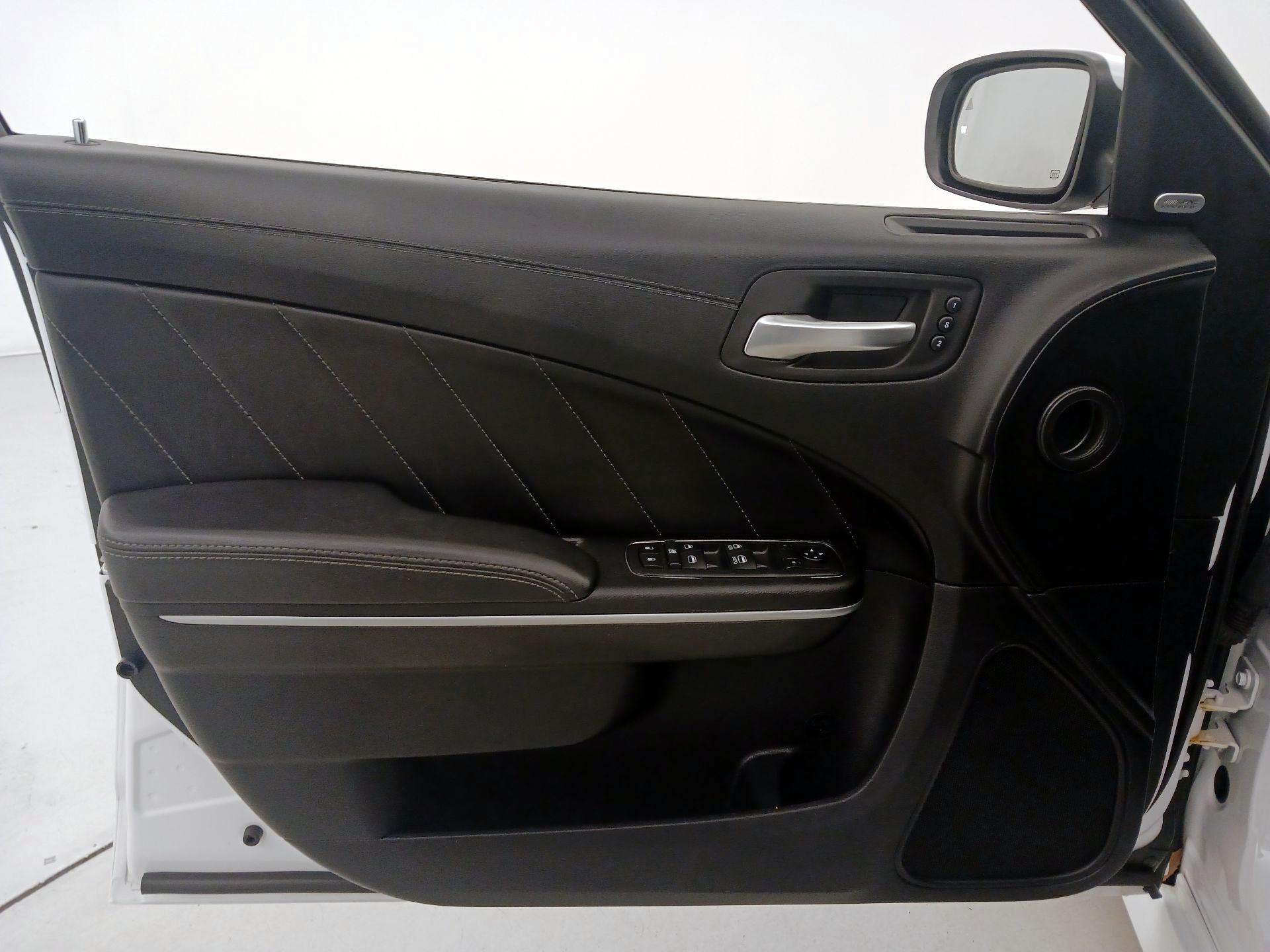 Thumbnail: 2020 Dodge Charger - 12