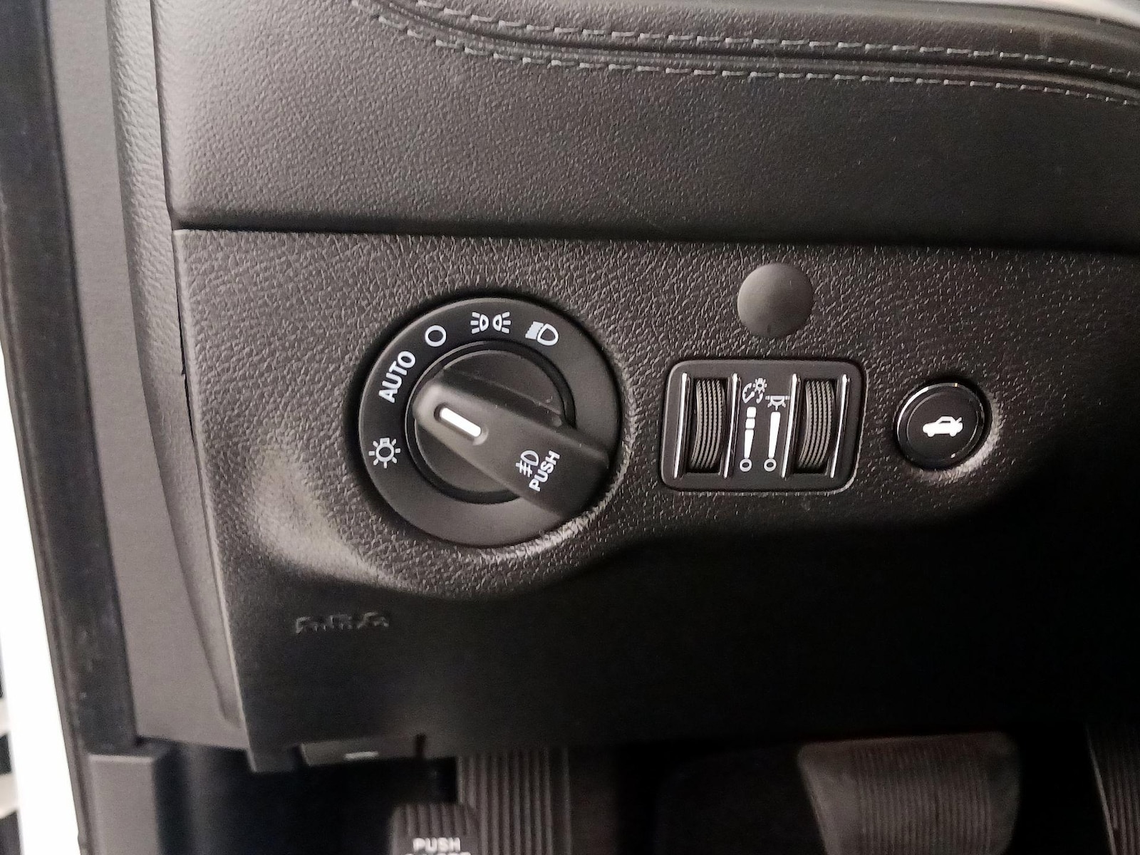 2020 Dodge Charger Scat Pack - Photo 14