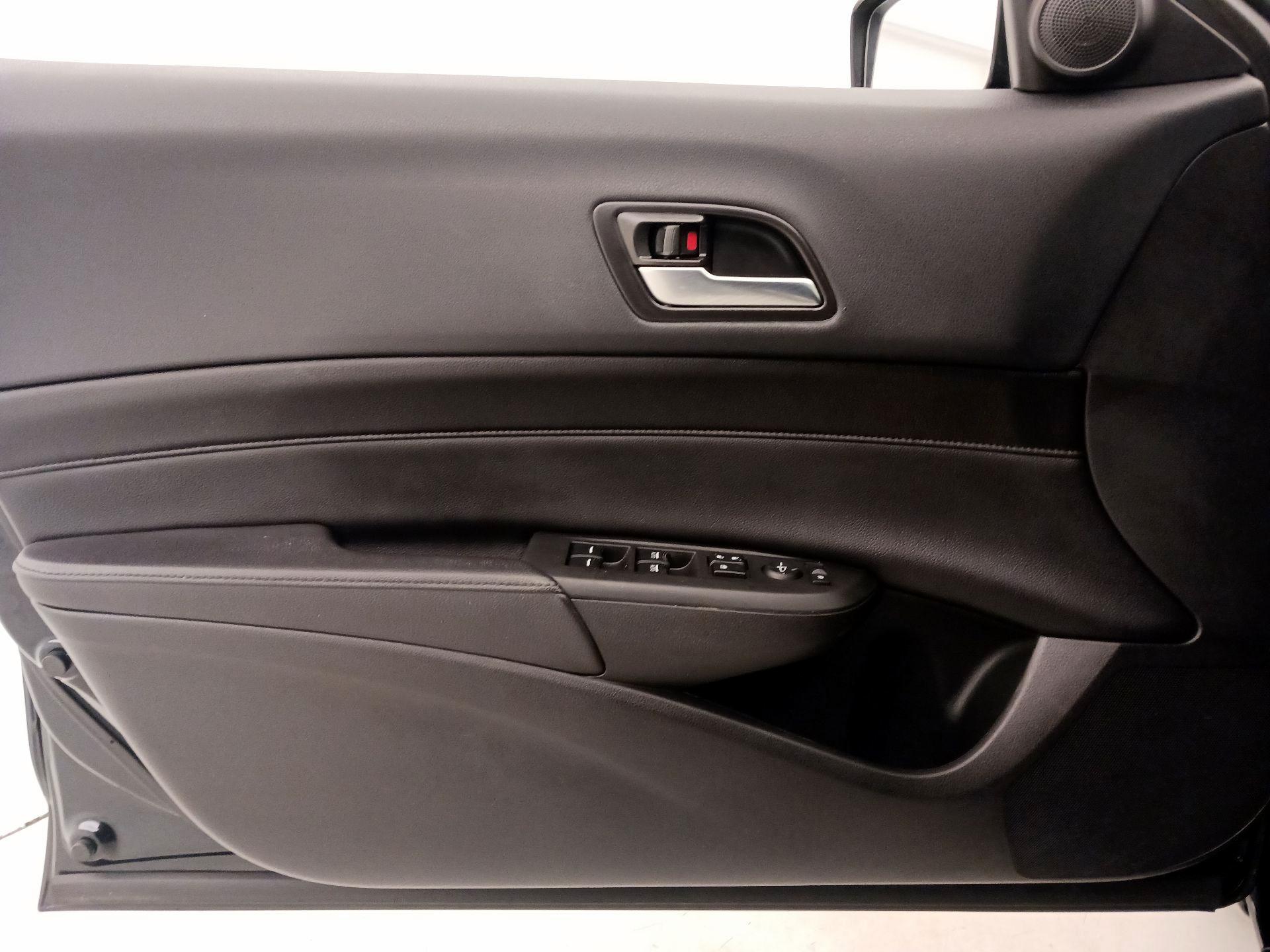 Thumbnail: 2021 Acura ILX - 12