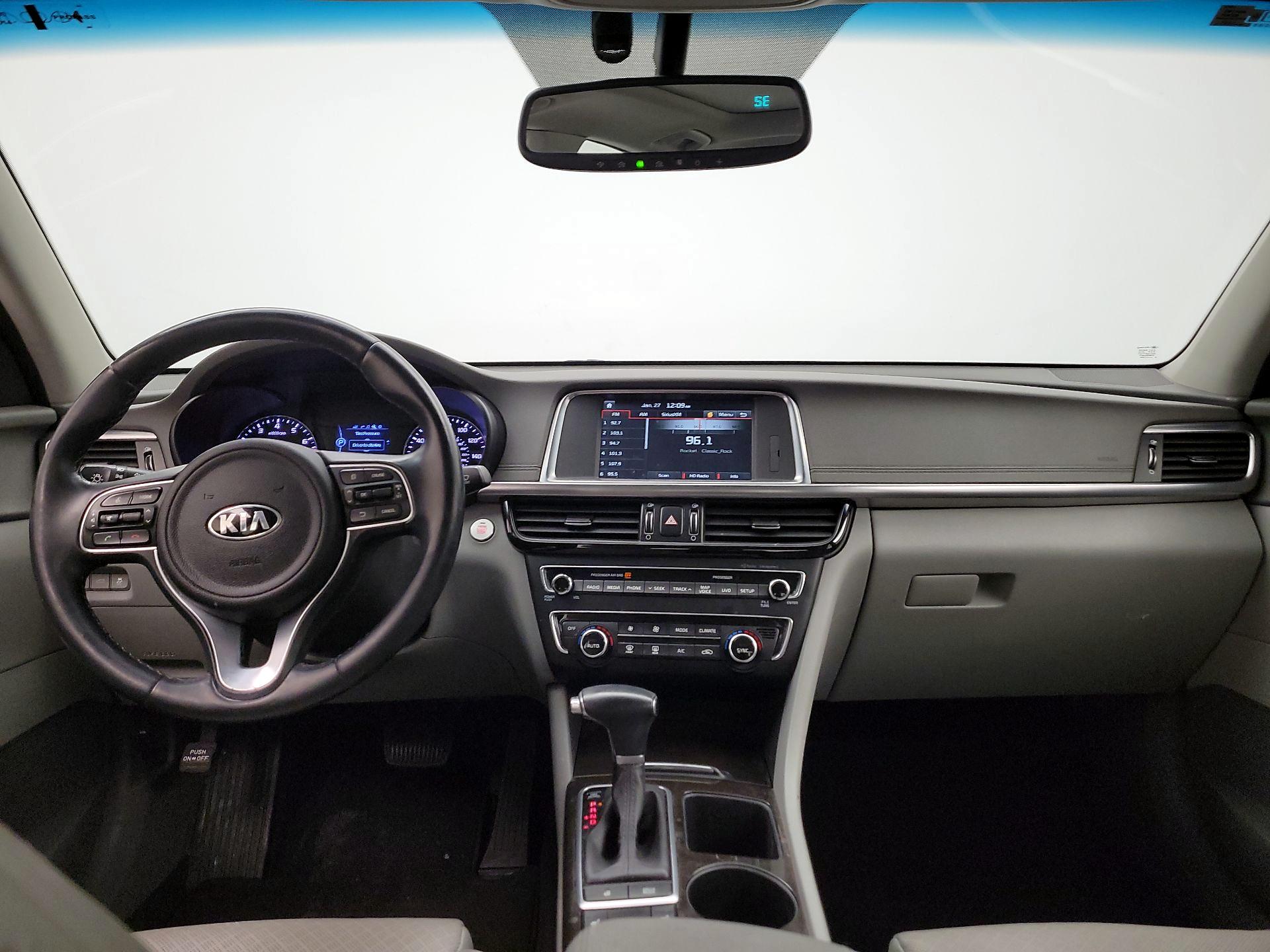 Thumbnail: 2016 Kia Optima - 9