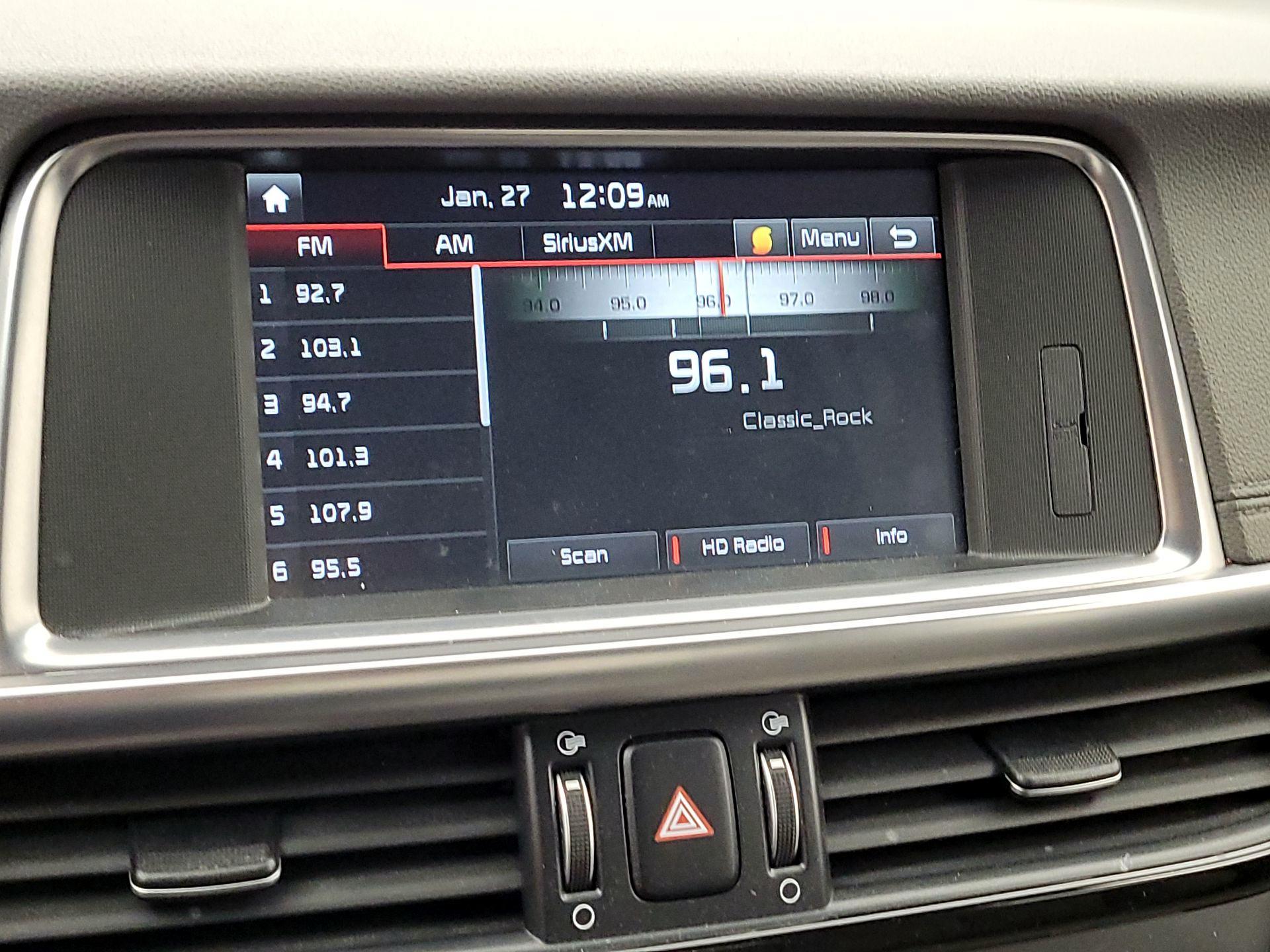 Thumbnail: 2016 Kia Optima - 15