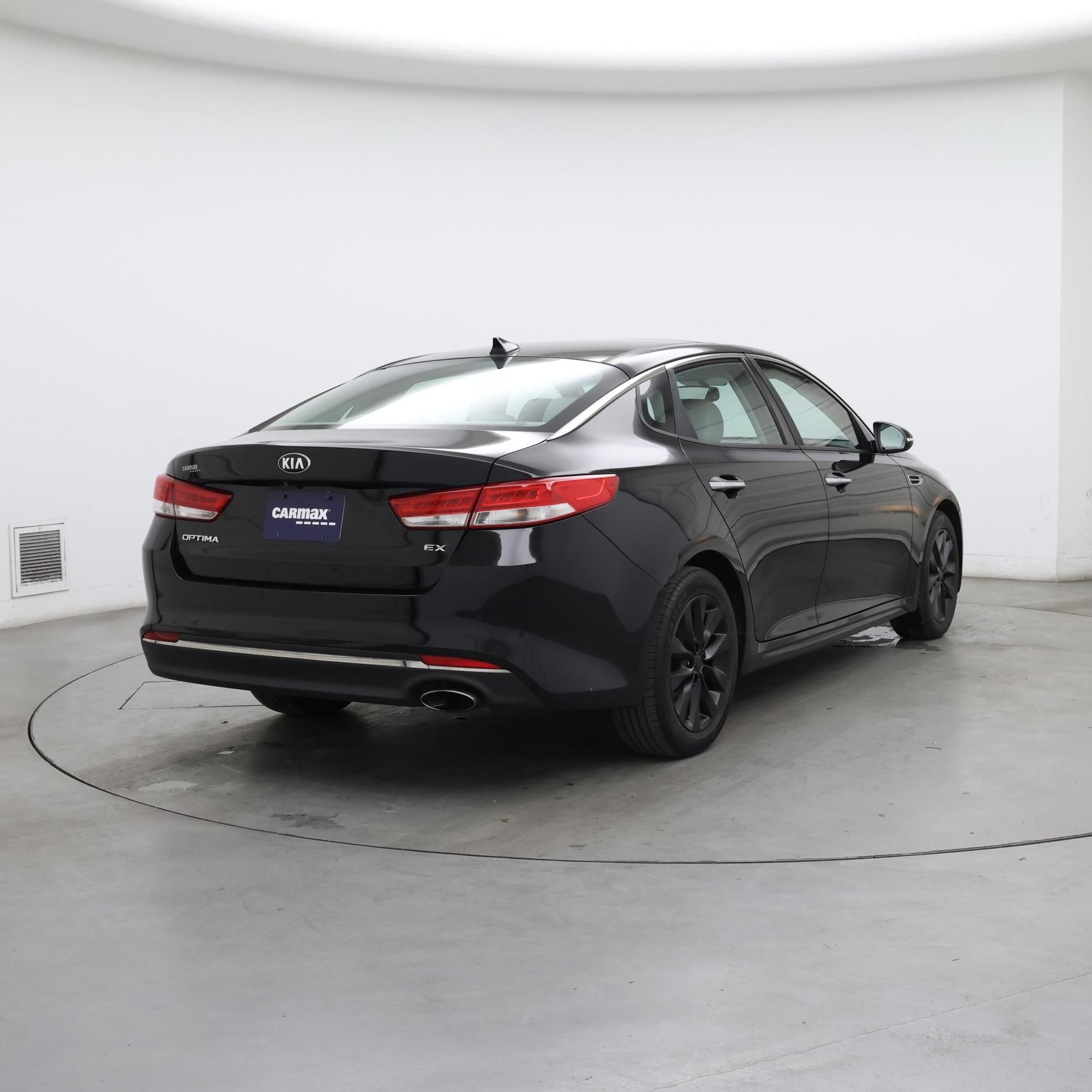 Thumbnail: 2016 Kia Optima - 8