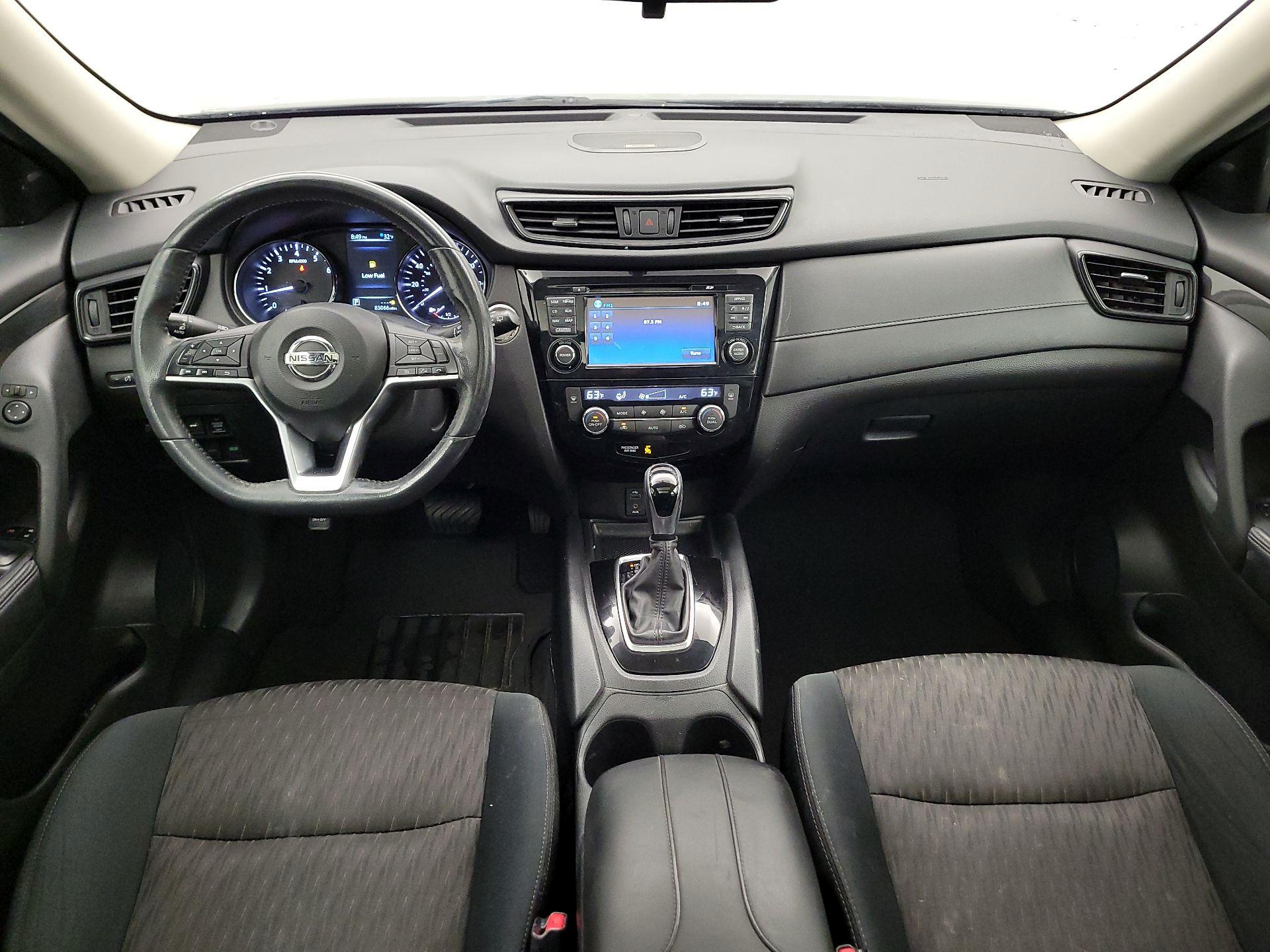 Thumbnail: 2017 Nissan Rogue - 9