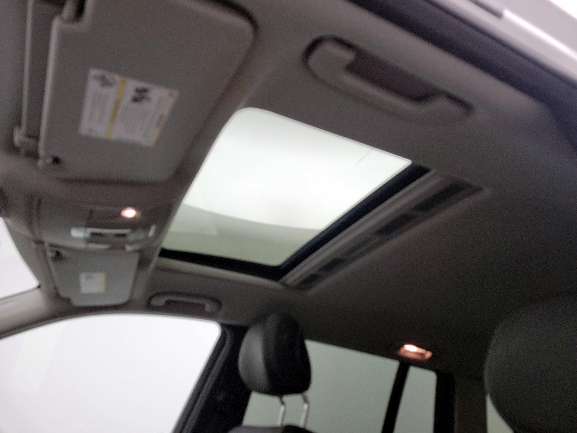 Thumbnail: 2015 Mercedes-Benz GL-Class - 19