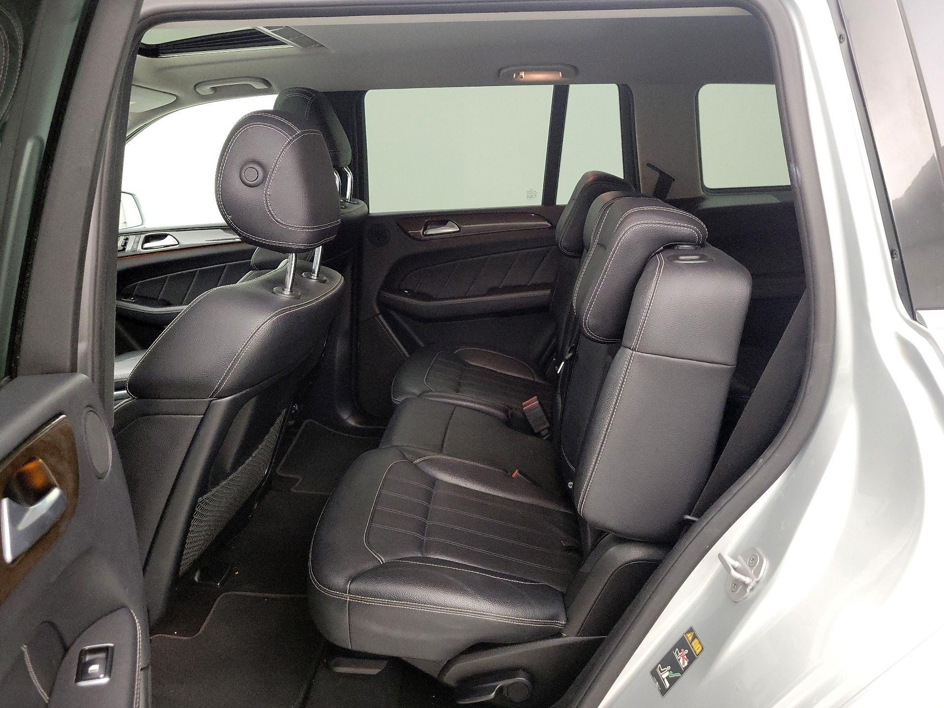 Thumbnail: 2015 Mercedes-Benz GL-Class - 20