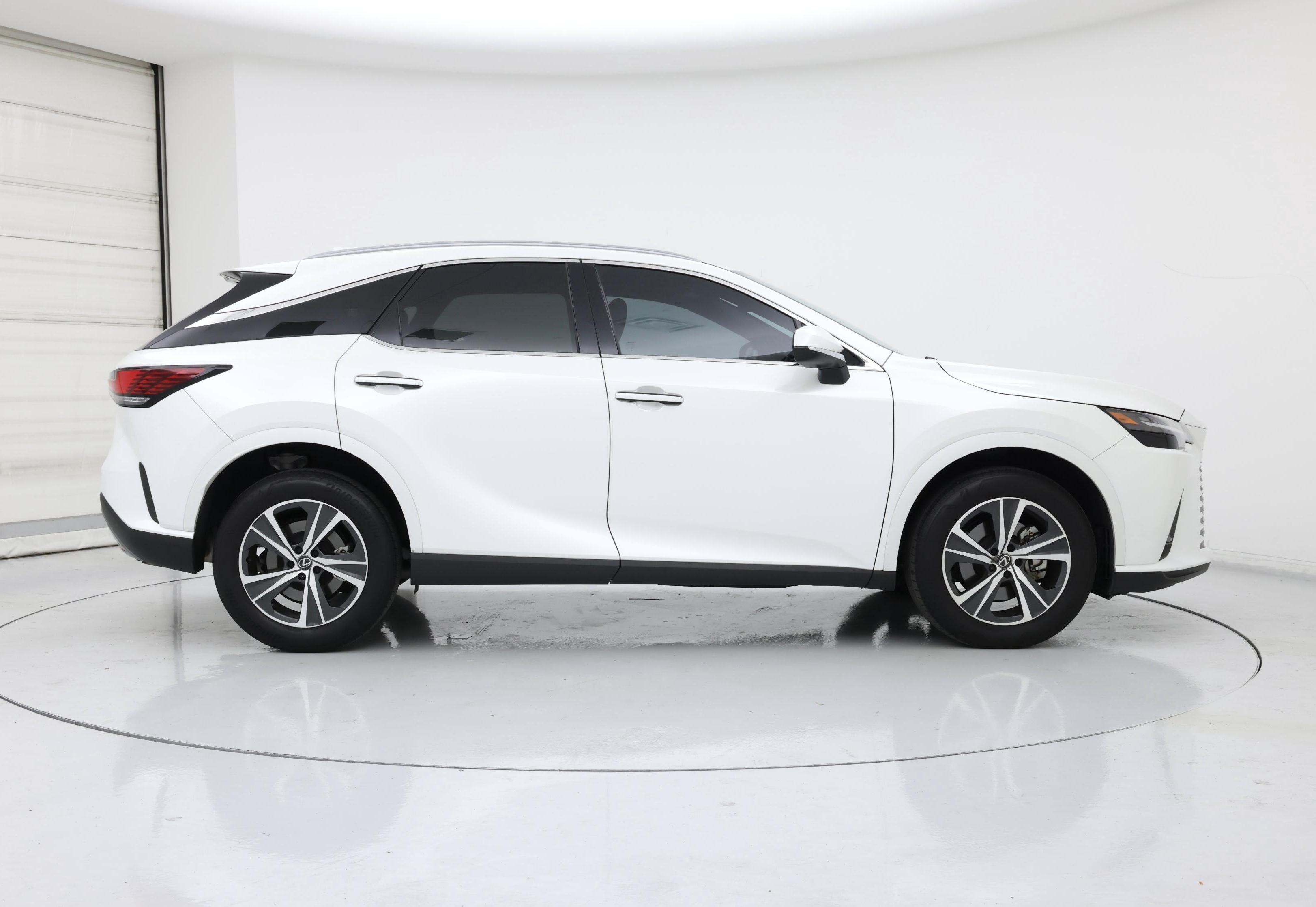 Thumbnail: 2024 Lexus RX - 7