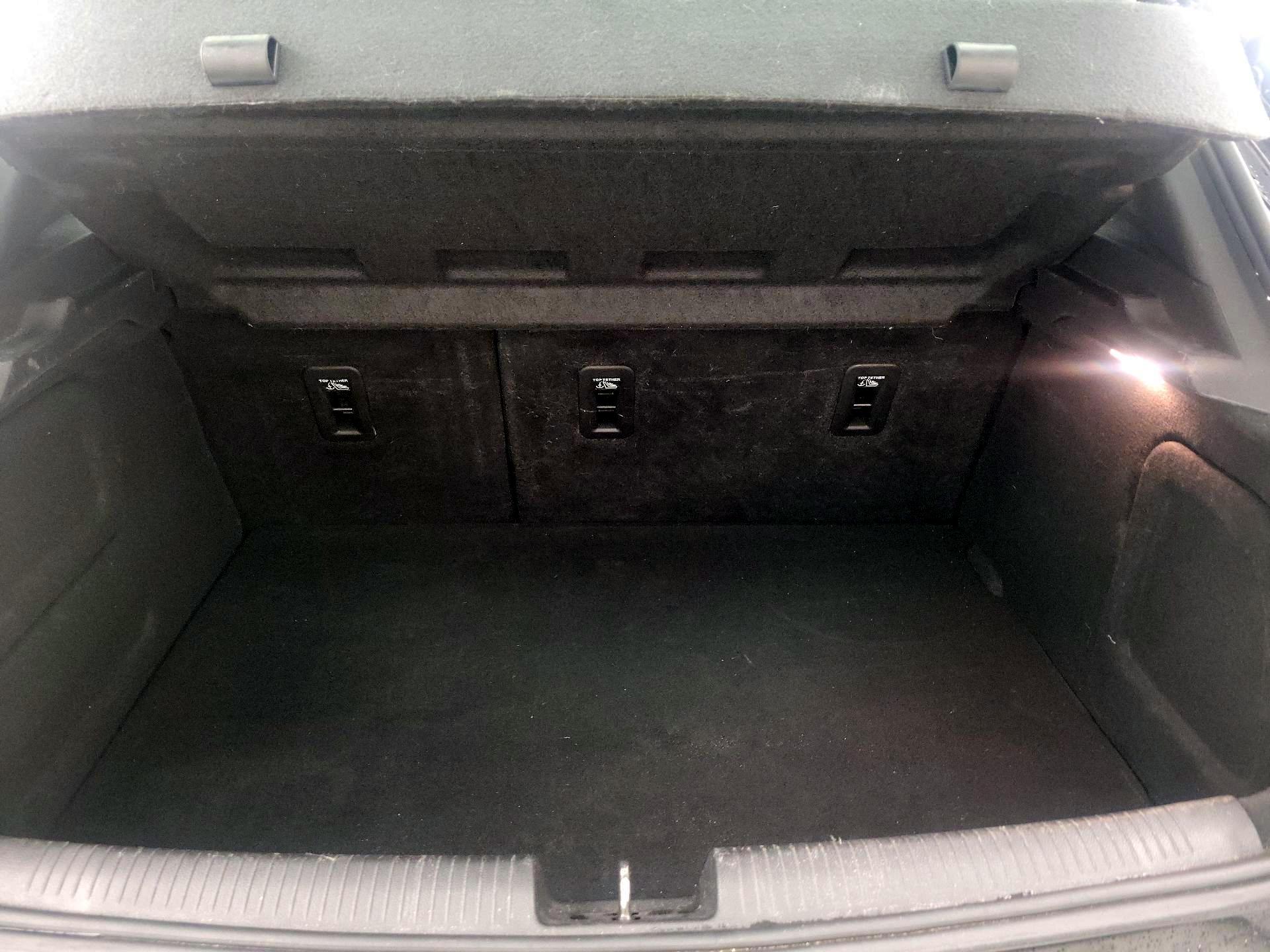 Thumbnail: 2017 Chevrolet Cruze - 20