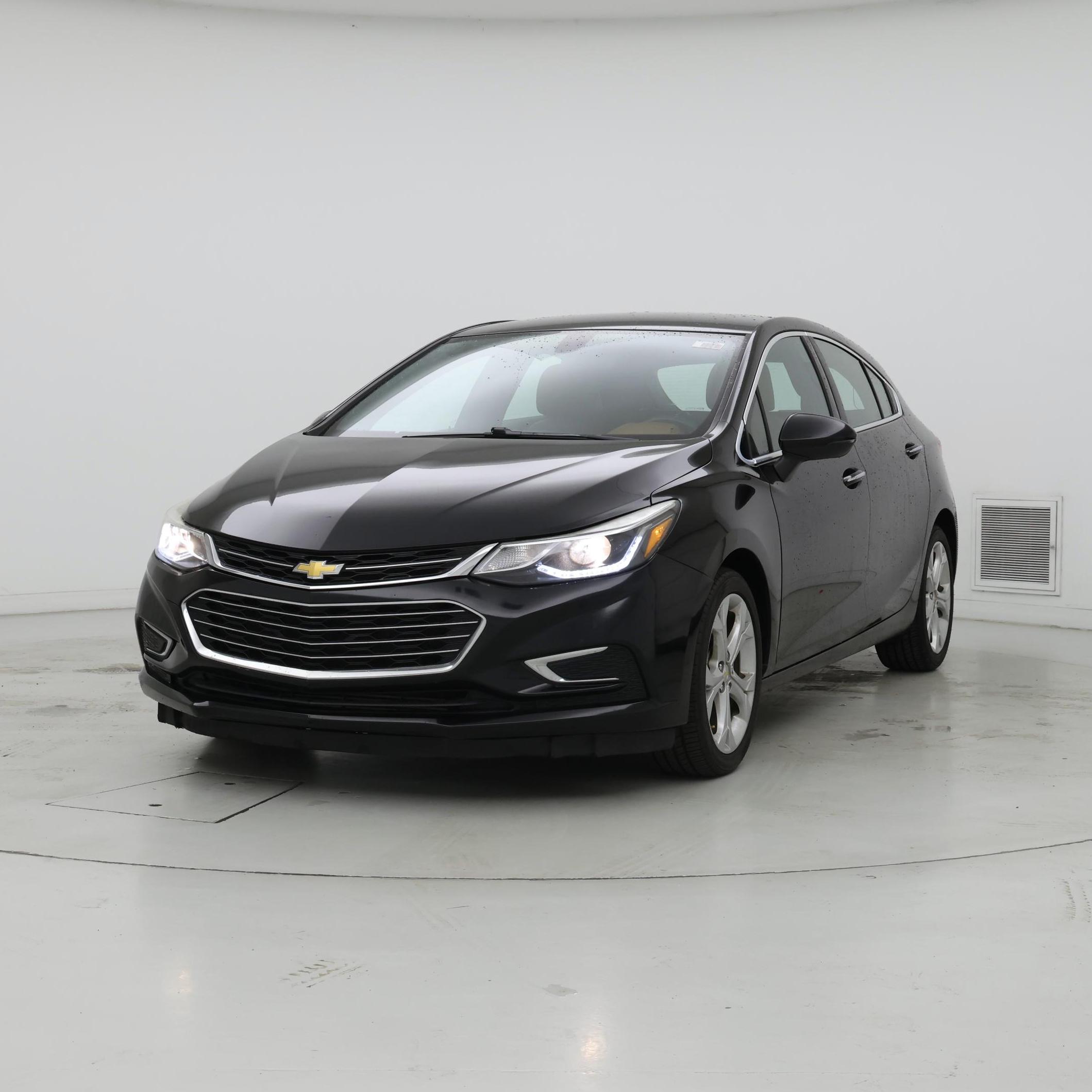 Thumbnail: 2017 Chevrolet Cruze - 4