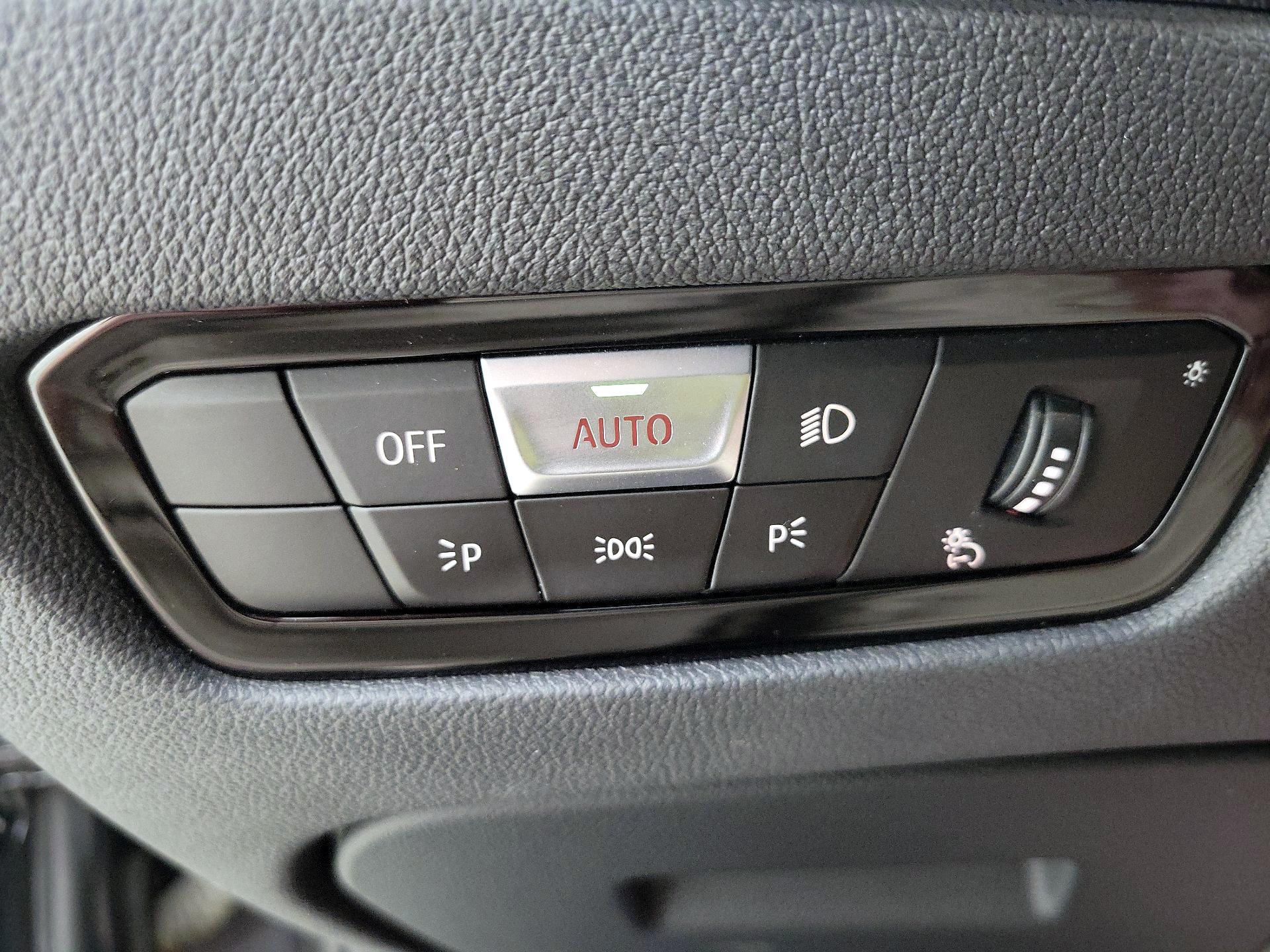 Thumbnail: 2019 BMW 3 Series - 13