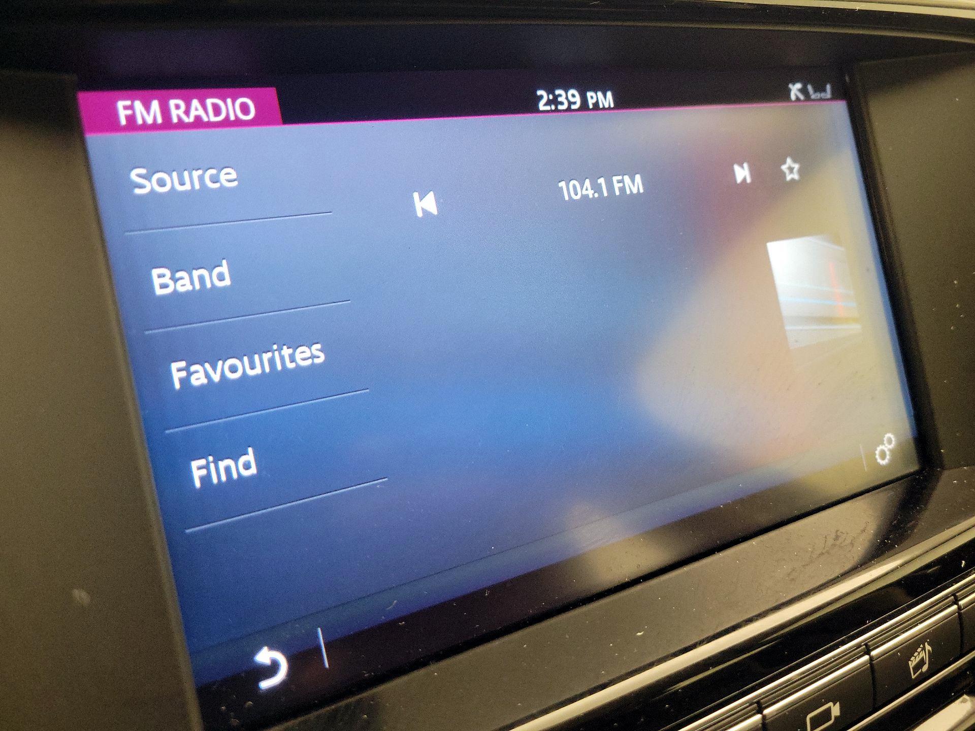 Thumbnail: 2017 Jaguar XJ - 15