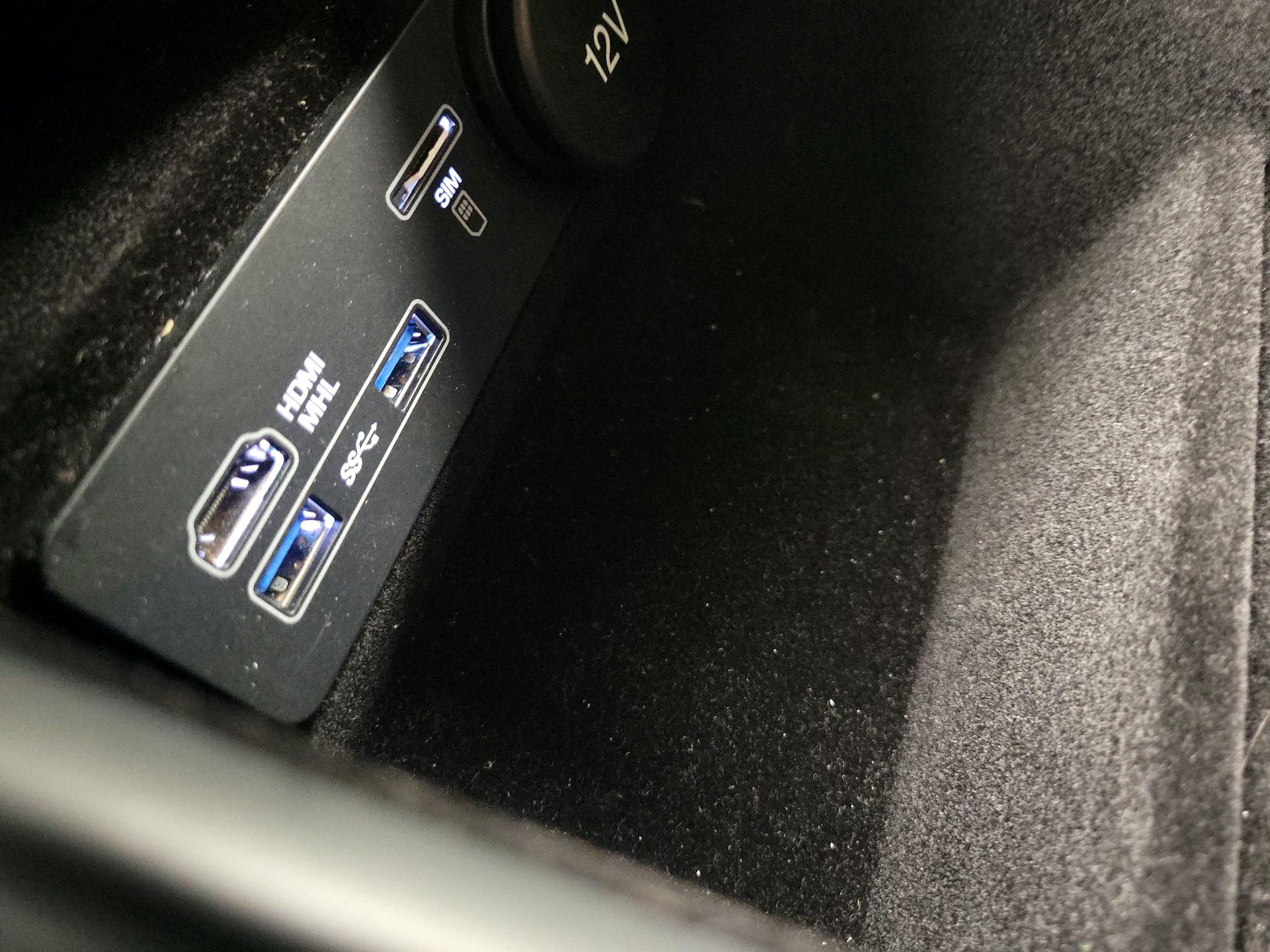 Thumbnail: 2017 Jaguar XJ - 18