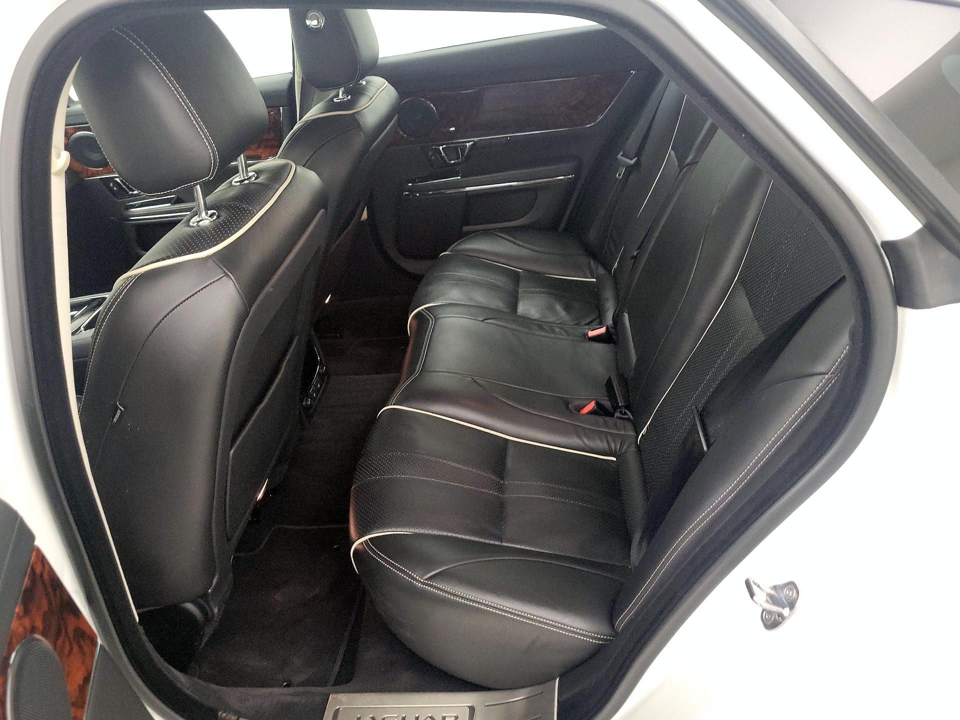 Thumbnail: 2017 Jaguar XJ - 20