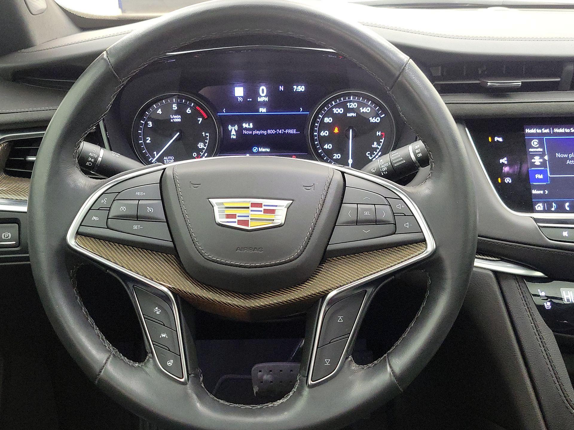 Thumbnail: 2024 Cadillac XT5 - 10