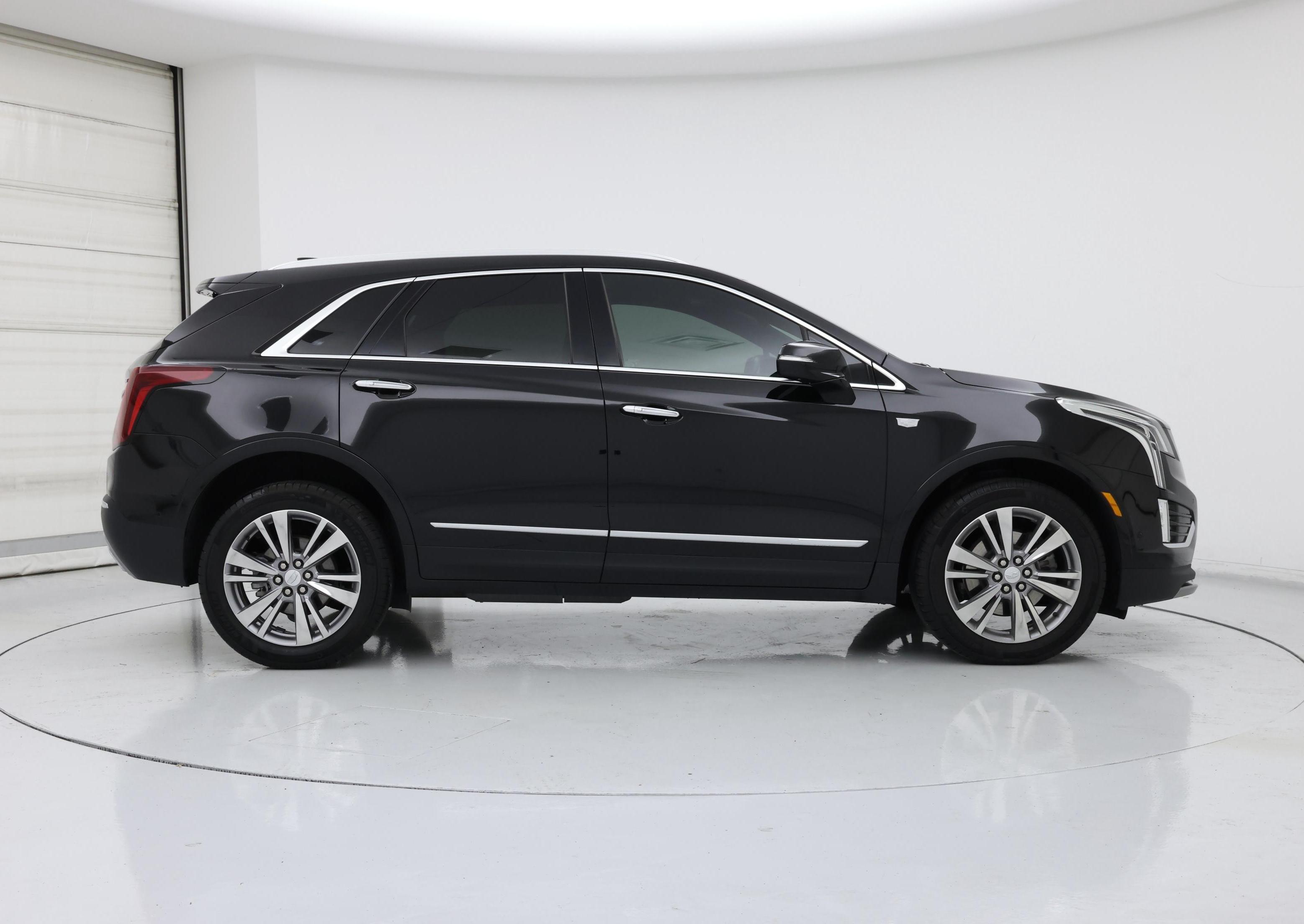 Thumbnail: 2024 Cadillac XT5 - 7