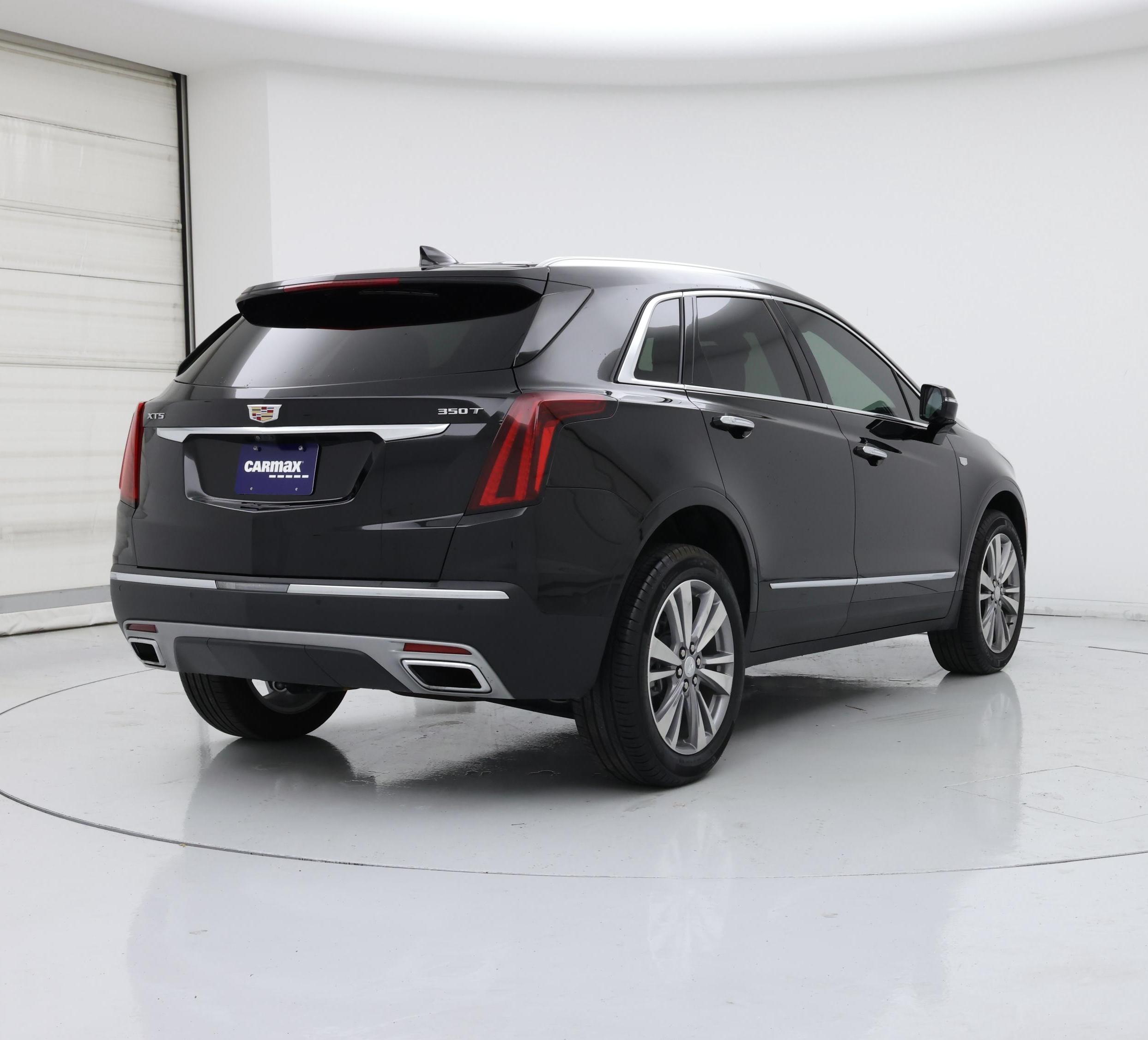Thumbnail: 2024 Cadillac XT5 - 8
