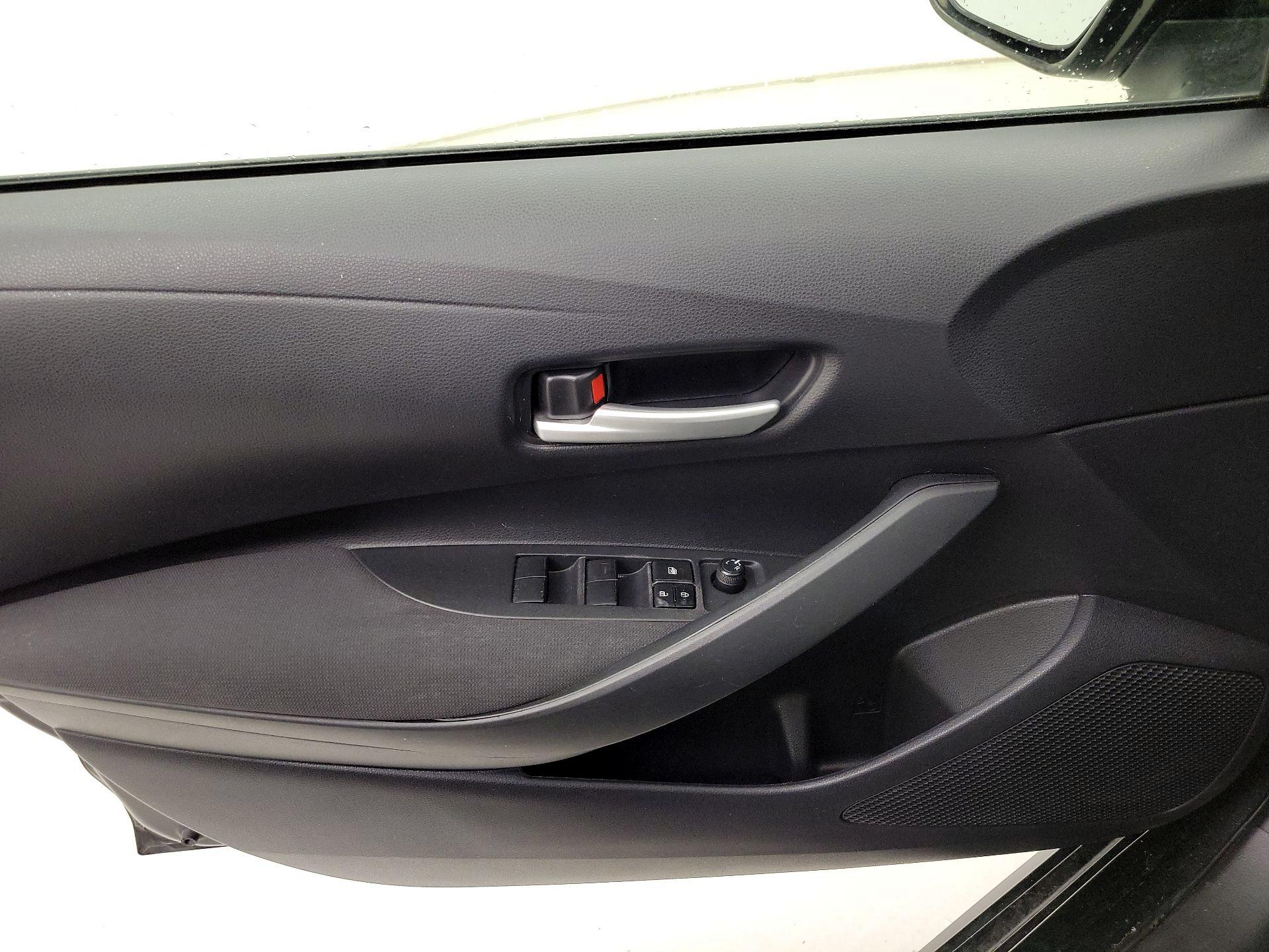 Thumbnail: 2021 Toyota Corolla - 12