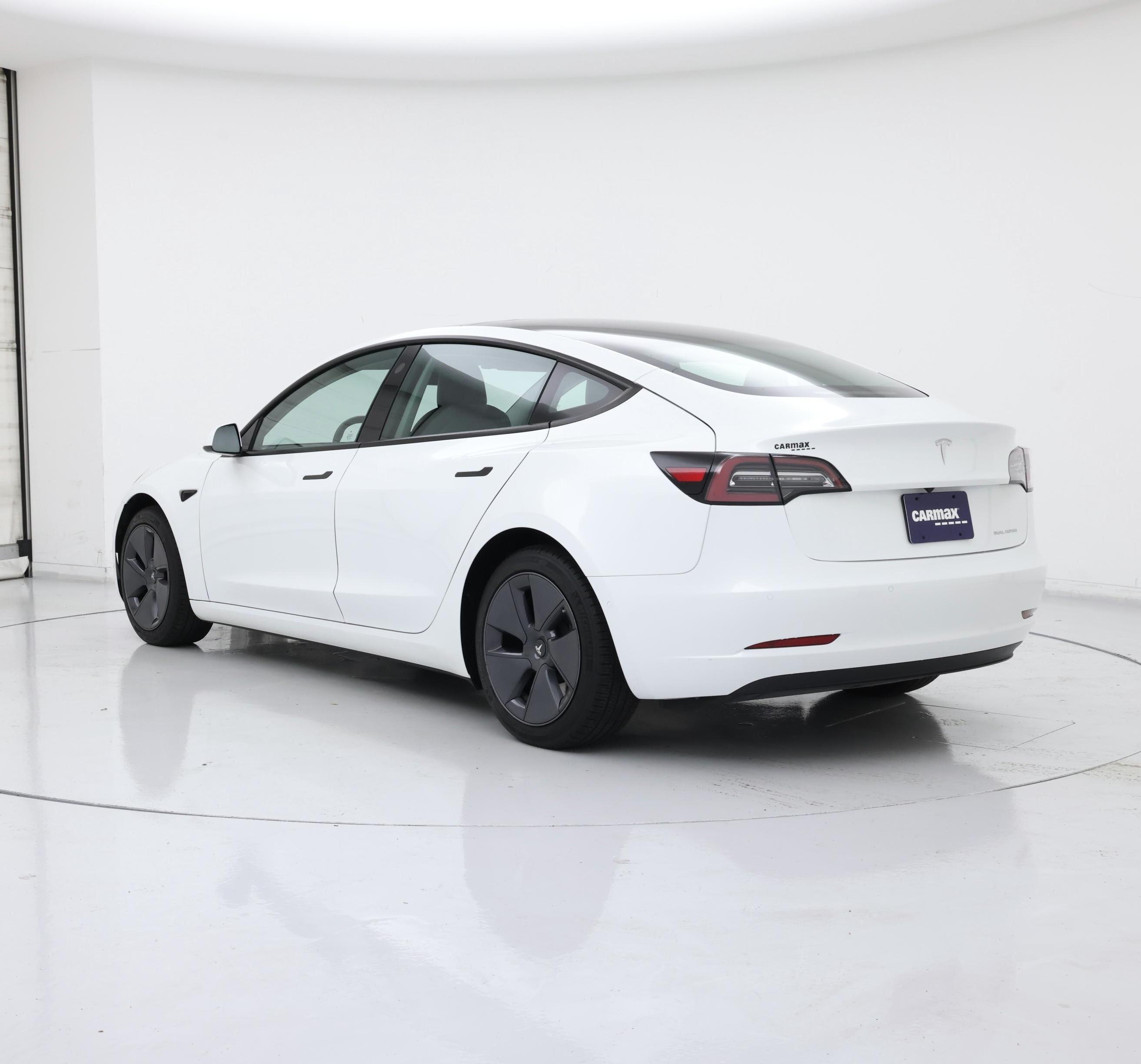 Thumbnail: 2022 Tesla Model 3 - 2