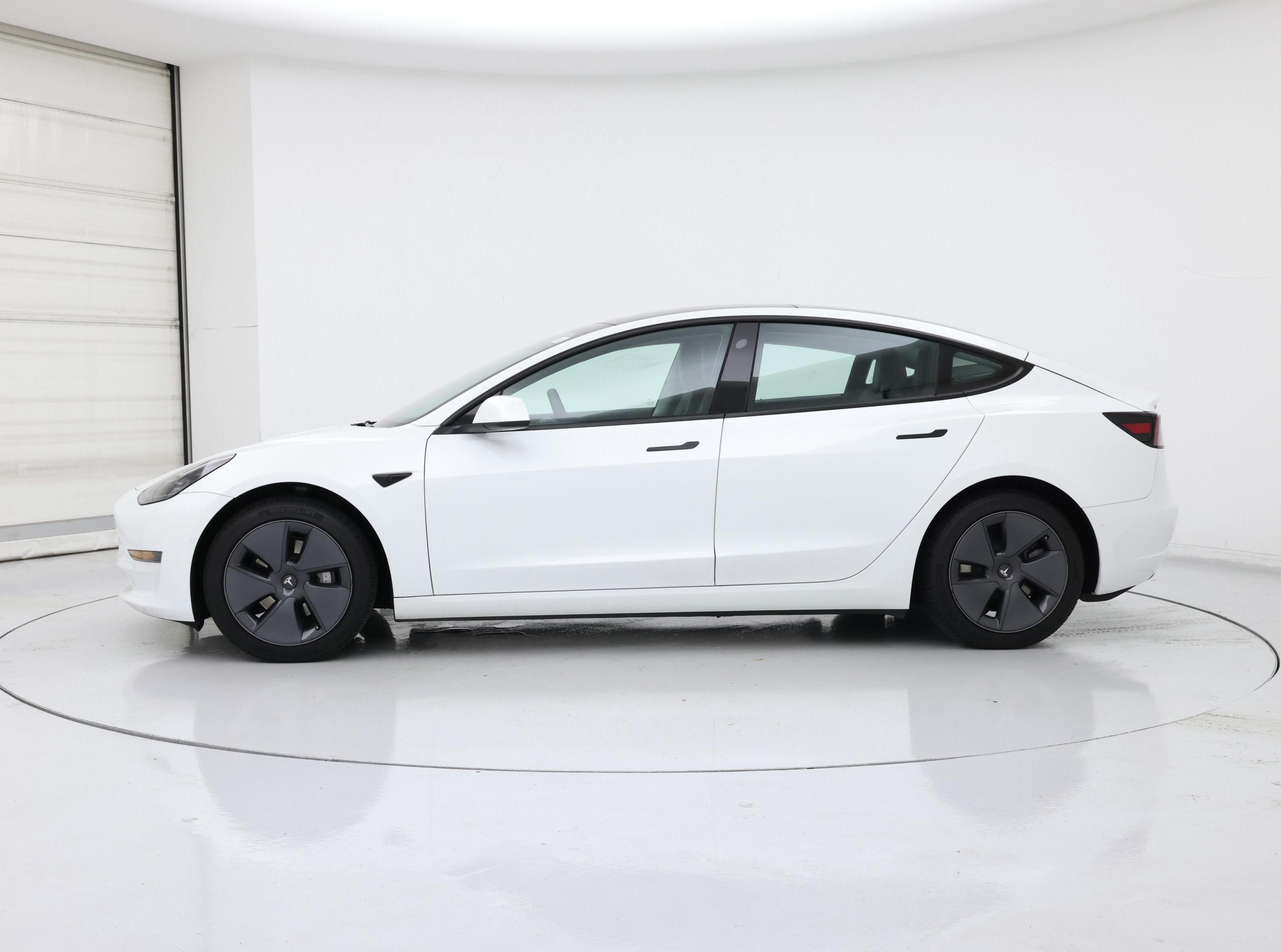 Thumbnail: 2022 Tesla Model 3 - 3