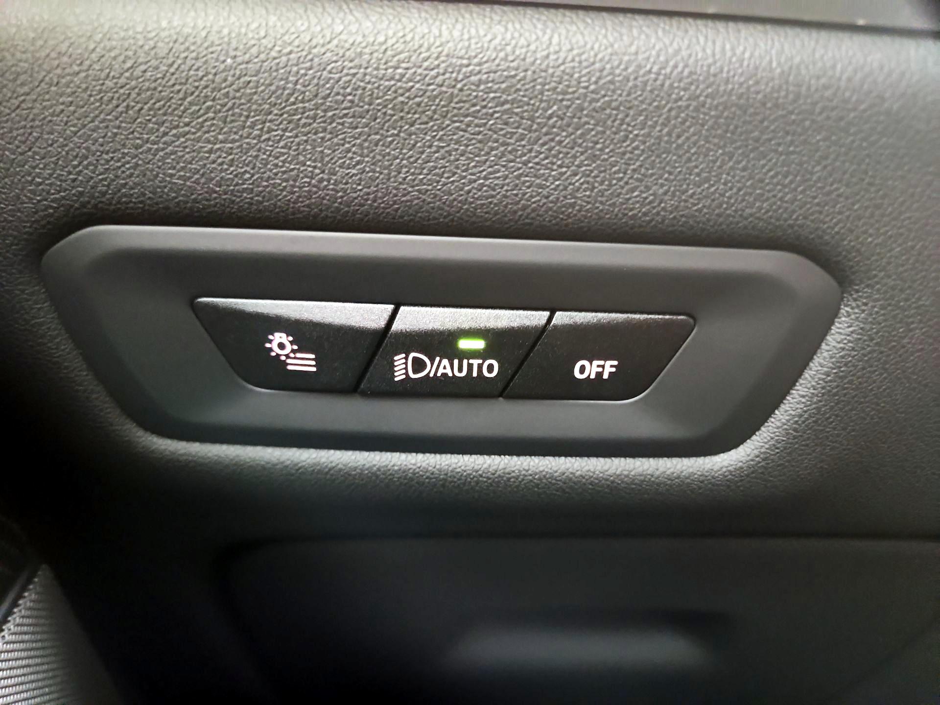 Thumbnail: 2024 BMW X6 - 13