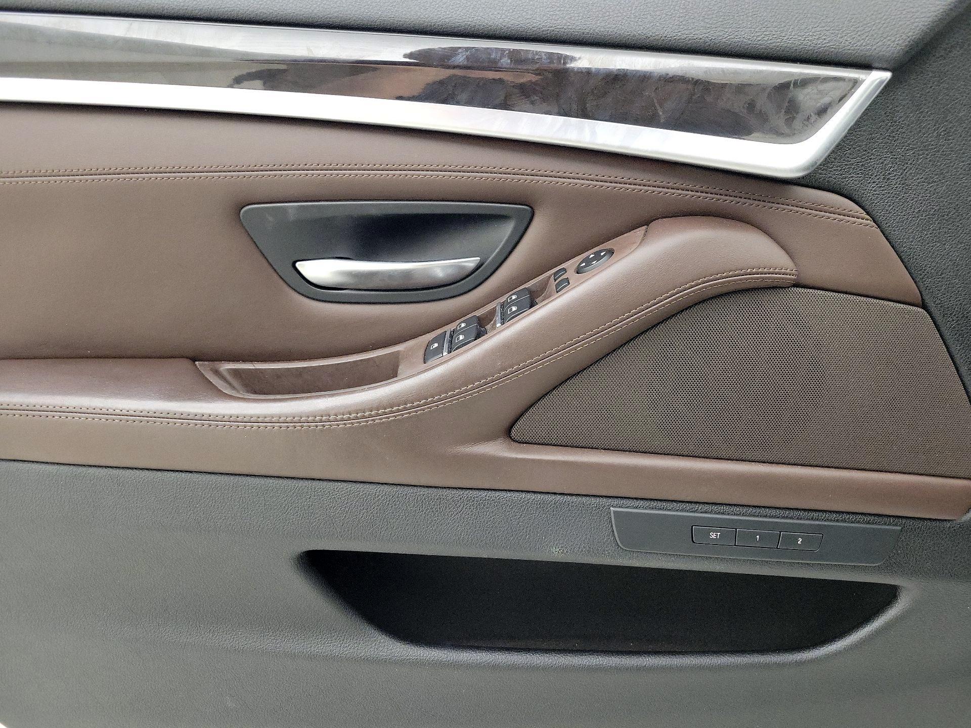 Thumbnail: 2016 BMW 5 Series - 12