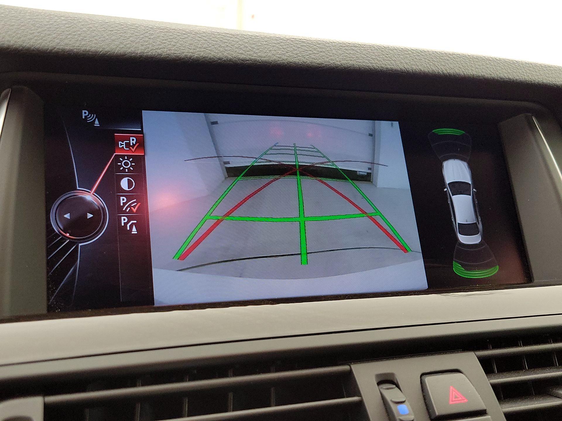 Thumbnail: 2016 BMW 5 Series - 15