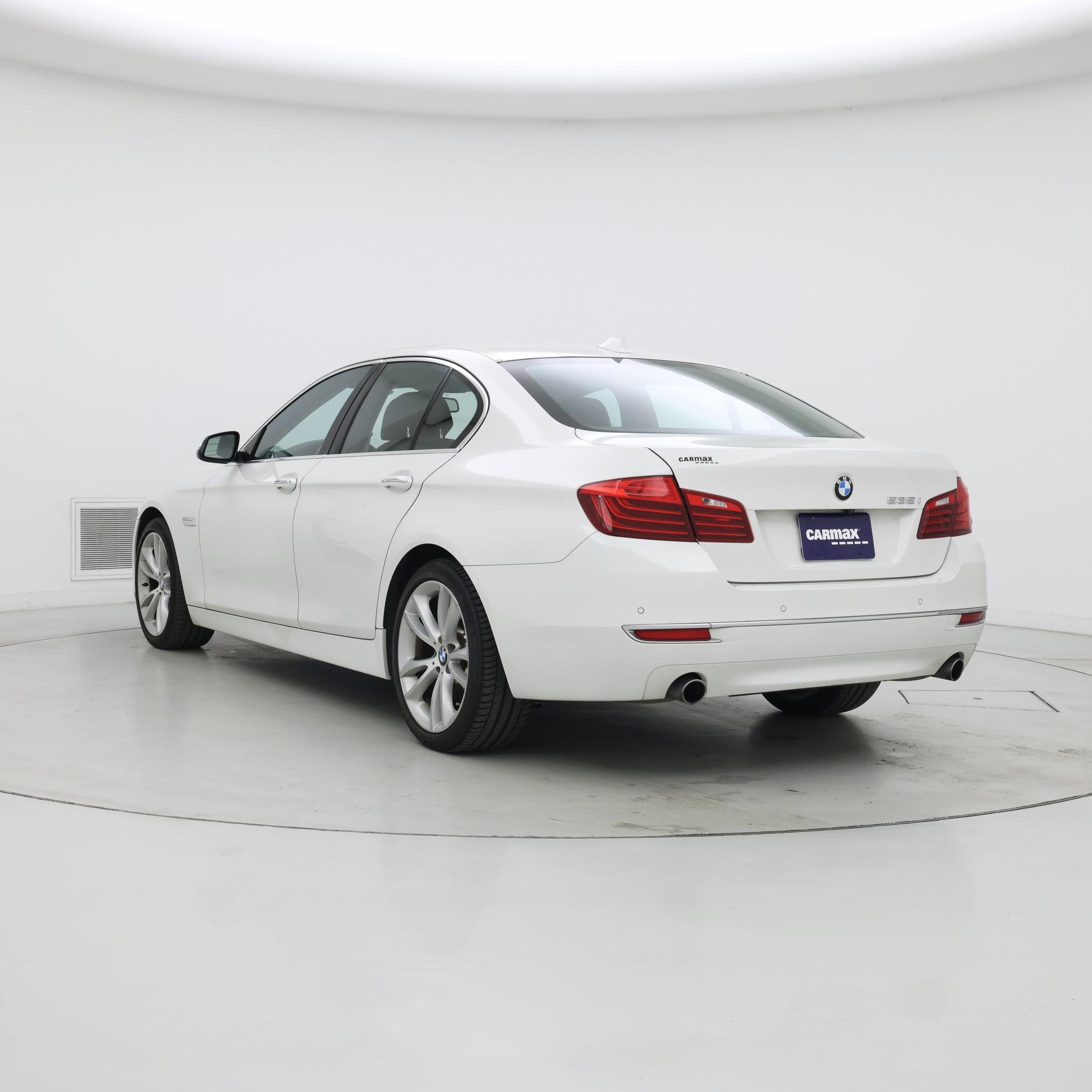 Thumbnail: 2016 BMW 5 Series - 2