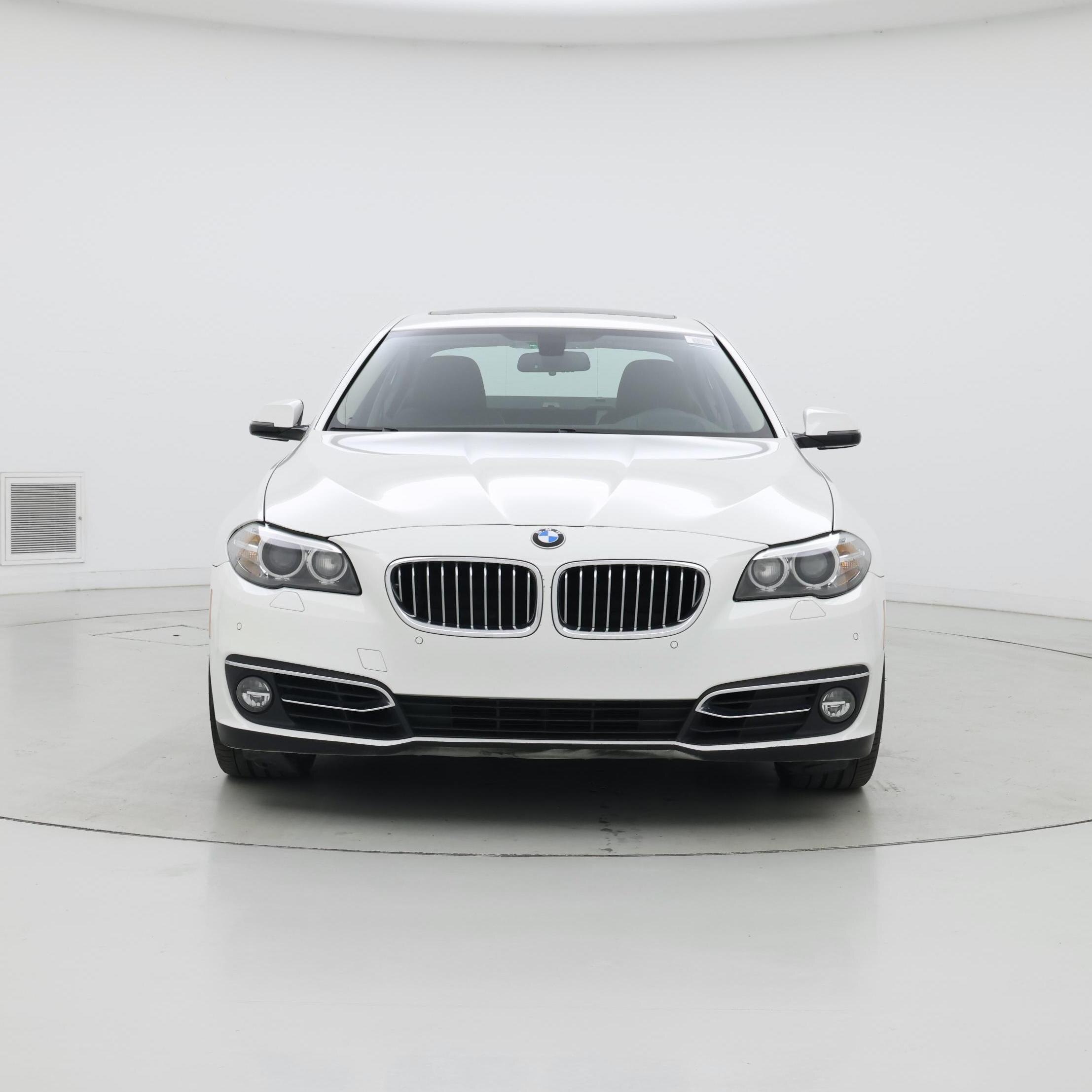 Thumbnail: 2016 BMW 5 Series - 5