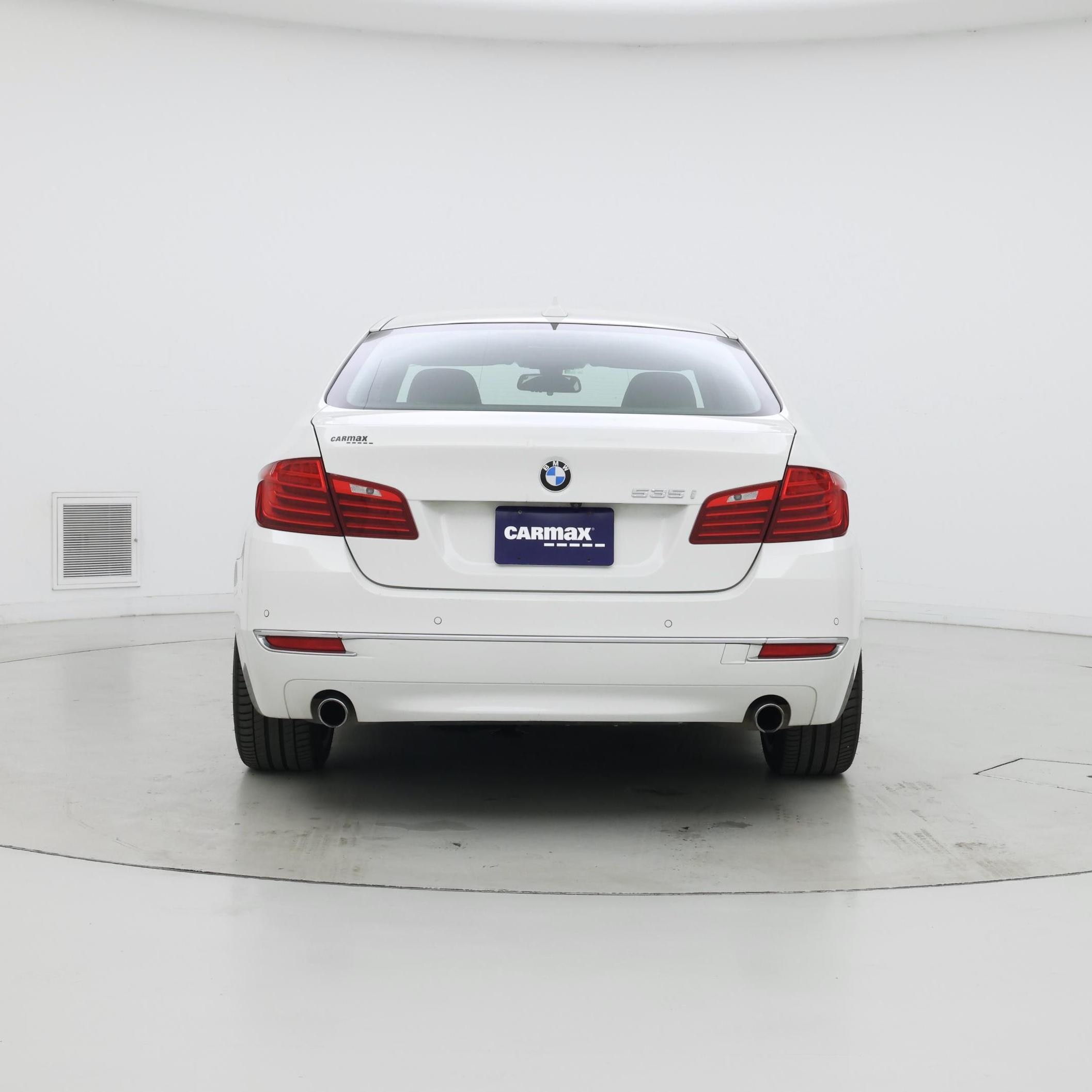 Thumbnail: 2016 BMW 5 Series - 6