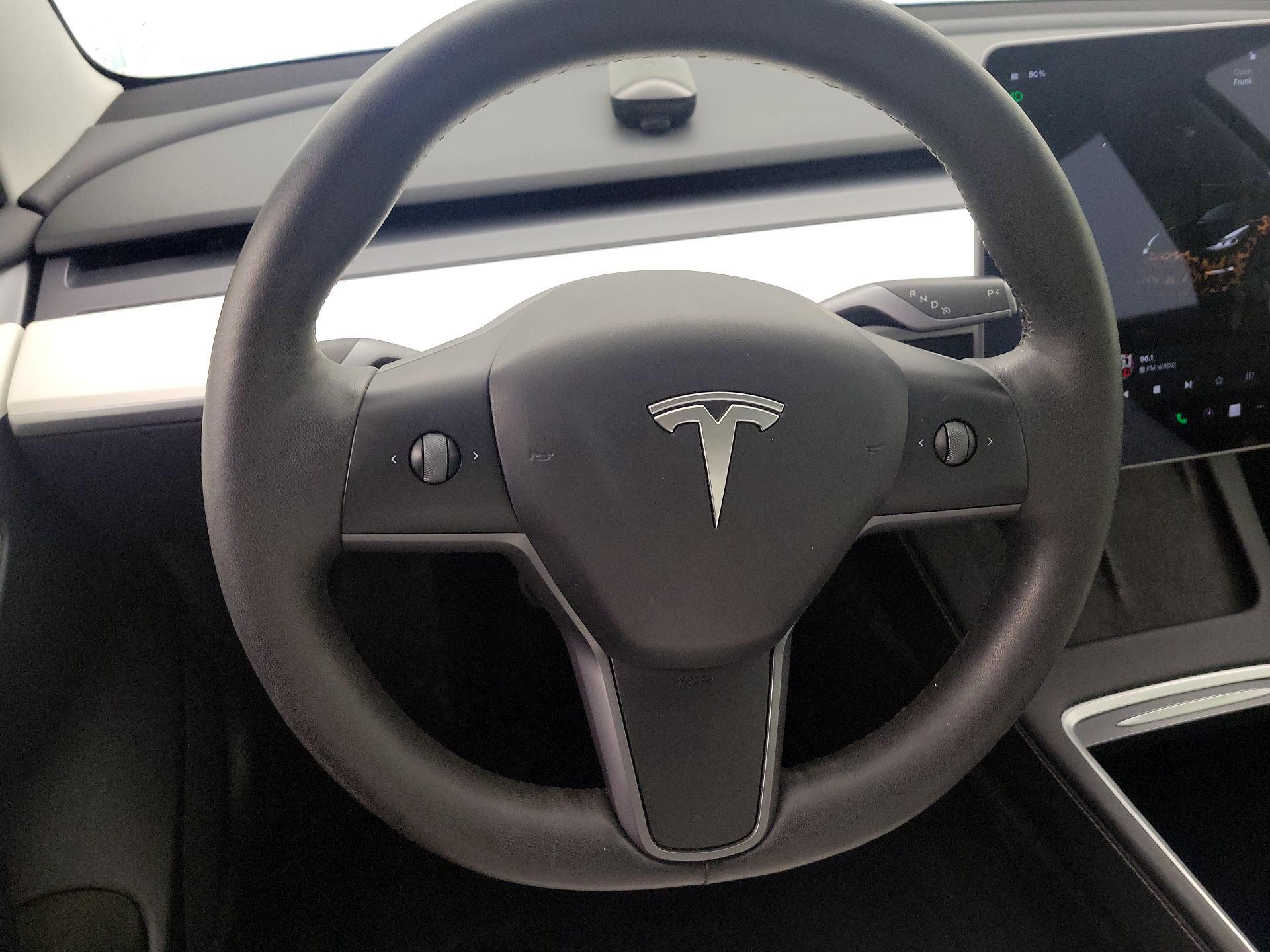 Thumbnail: 2023 Tesla Model 3 - 10