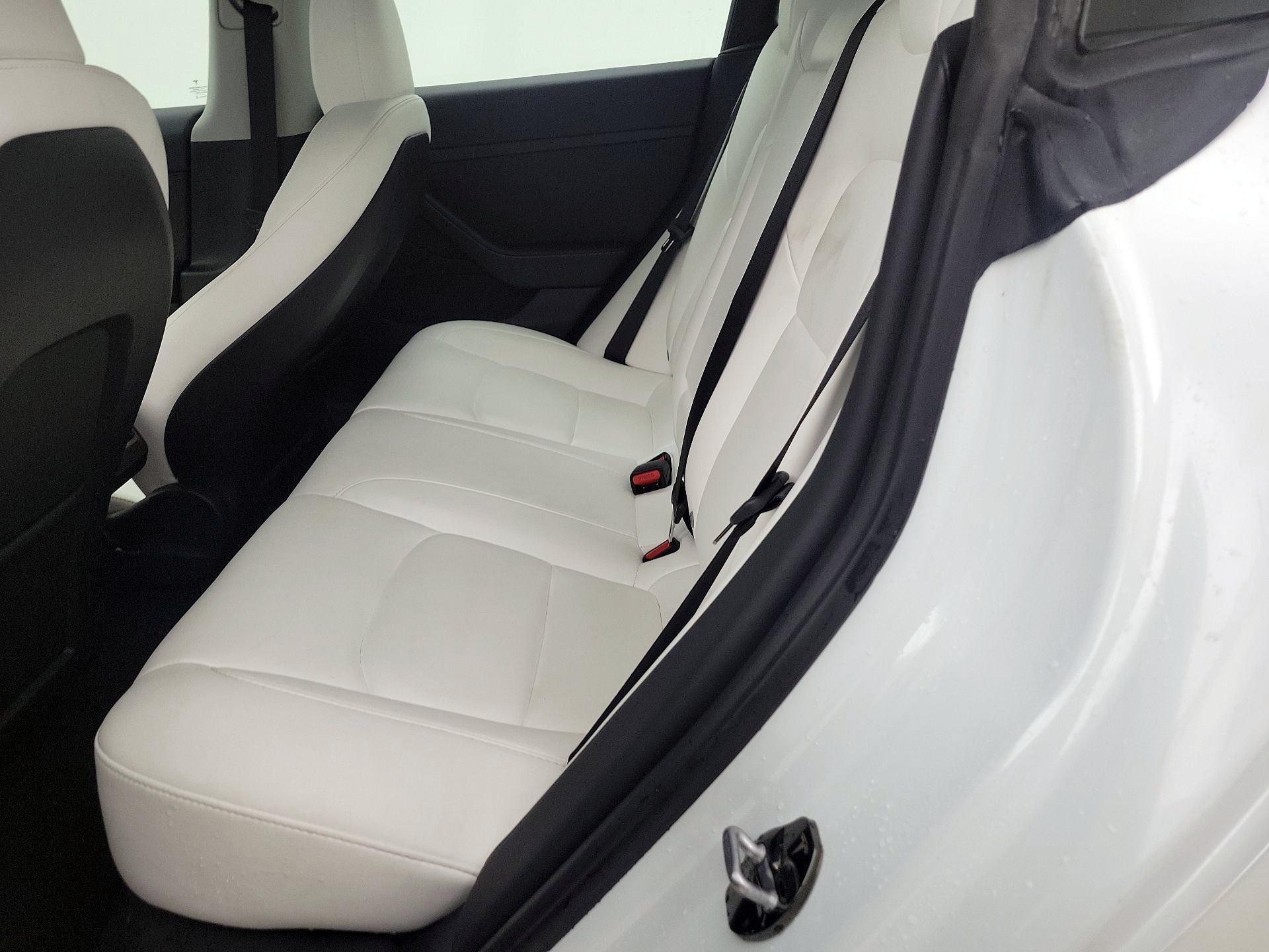 Thumbnail: 2023 Tesla Model 3 - 19